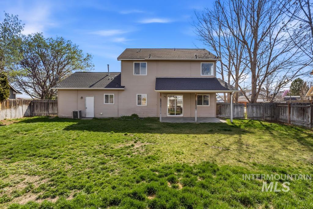 650 Teton Dr., Mountain Home, Idaho 83647, 3 Bedrooms, 2.5 Bathrooms, Residential For Sale, Price $359,900,MLS 98979449