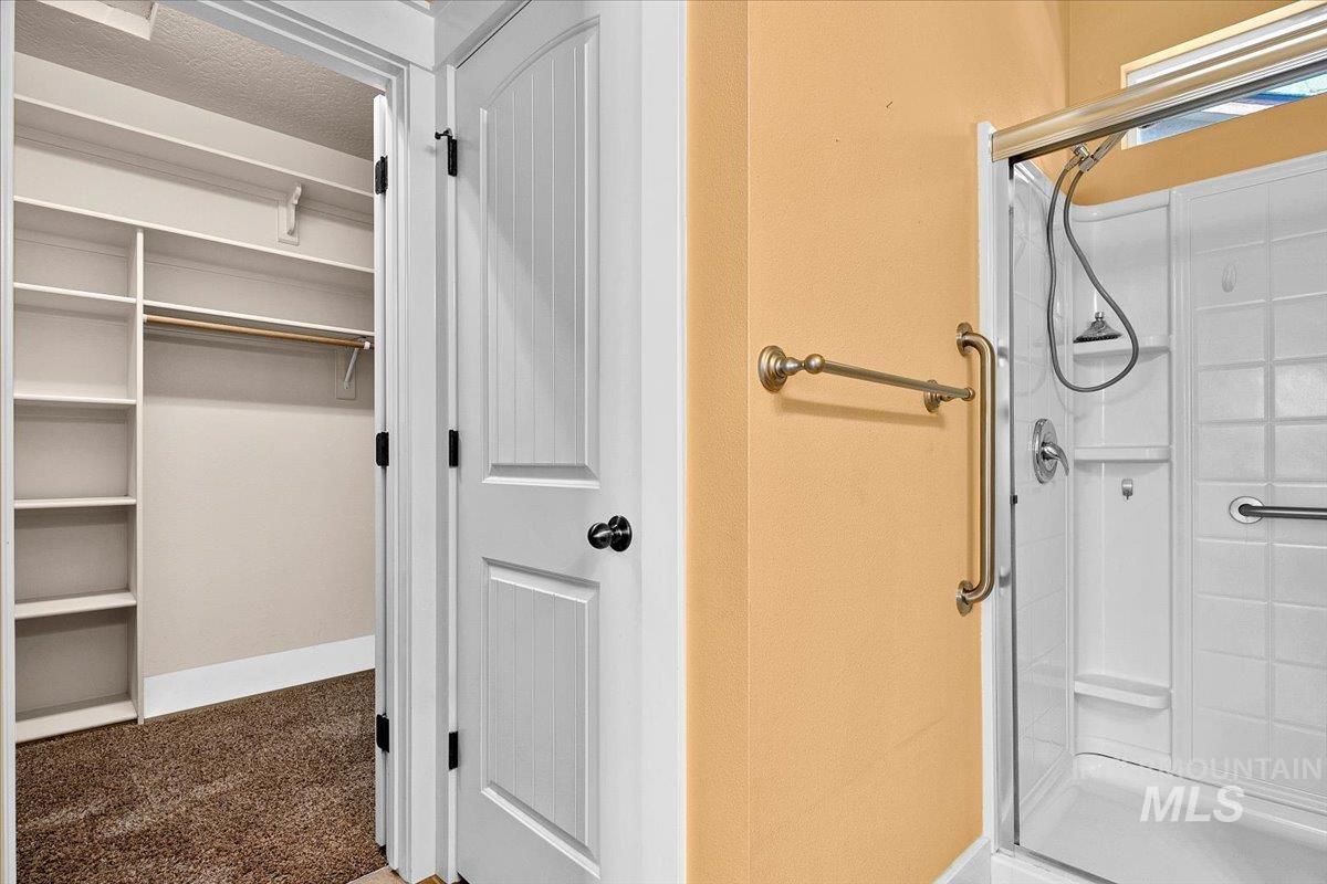 6213 W Geneva St, Boise, Idaho 83703, 3 Bedrooms, 2 Bathrooms, Residential For Sale, Price $450,000,MLS 98979450