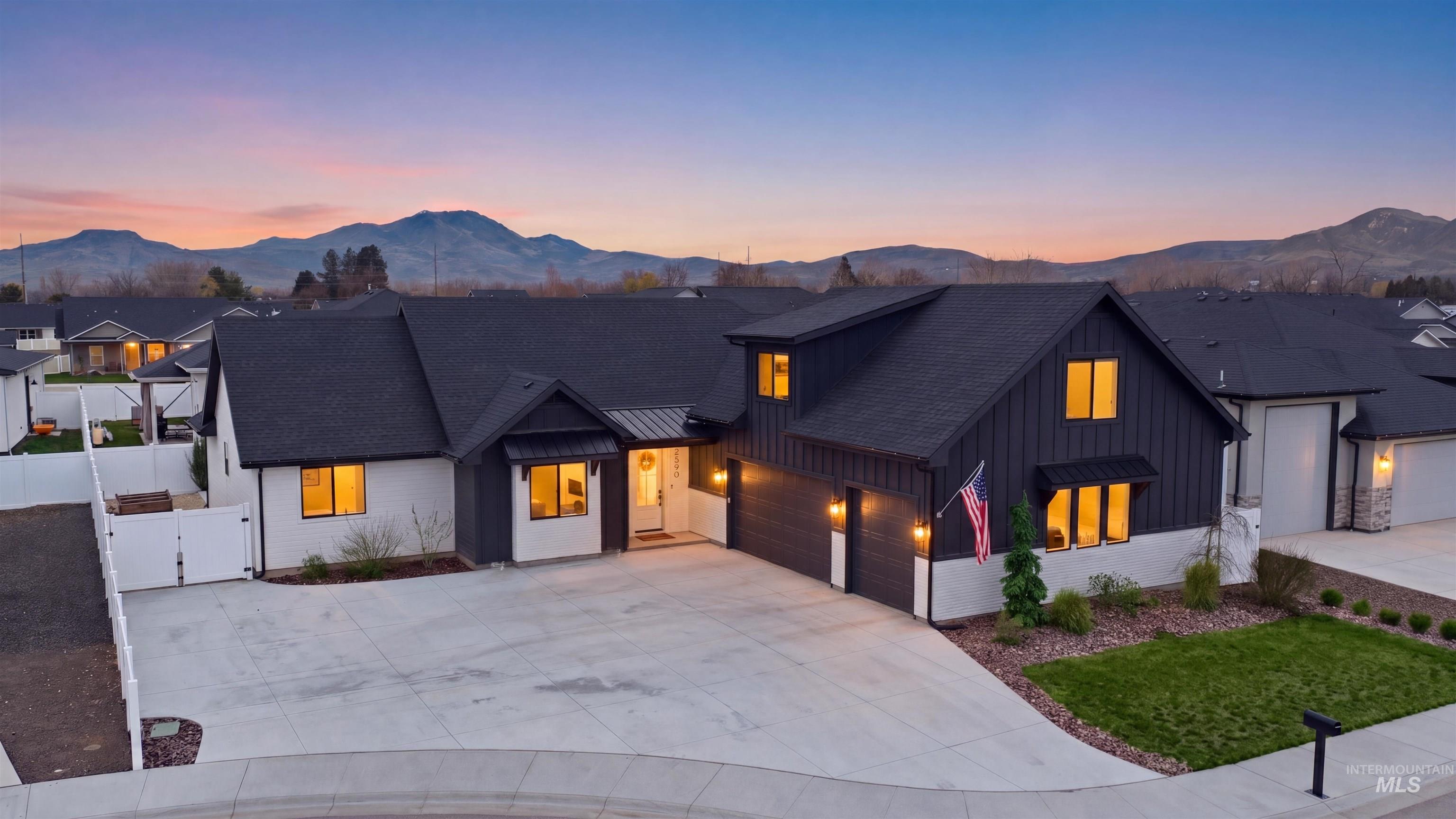 2590 E McIntosh Ct, Emmett, Idaho 83617, 4 Bedrooms, 3 Bathrooms, Residential For Sale, Price $649,990,MLS 98979451