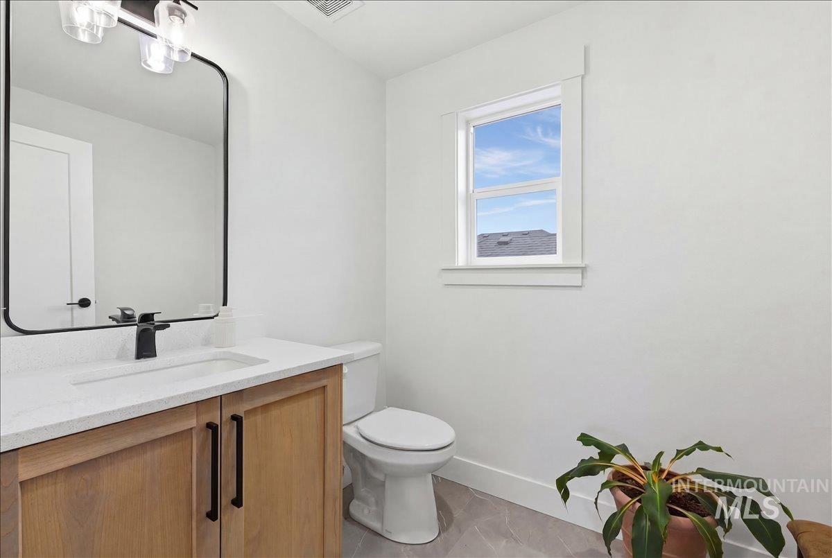 2590 E McIntosh Ct, Emmett, Idaho 83617, 5 Bedrooms, 3 Bathrooms, Residential For Sale, Price $699,900,MLS 98979451