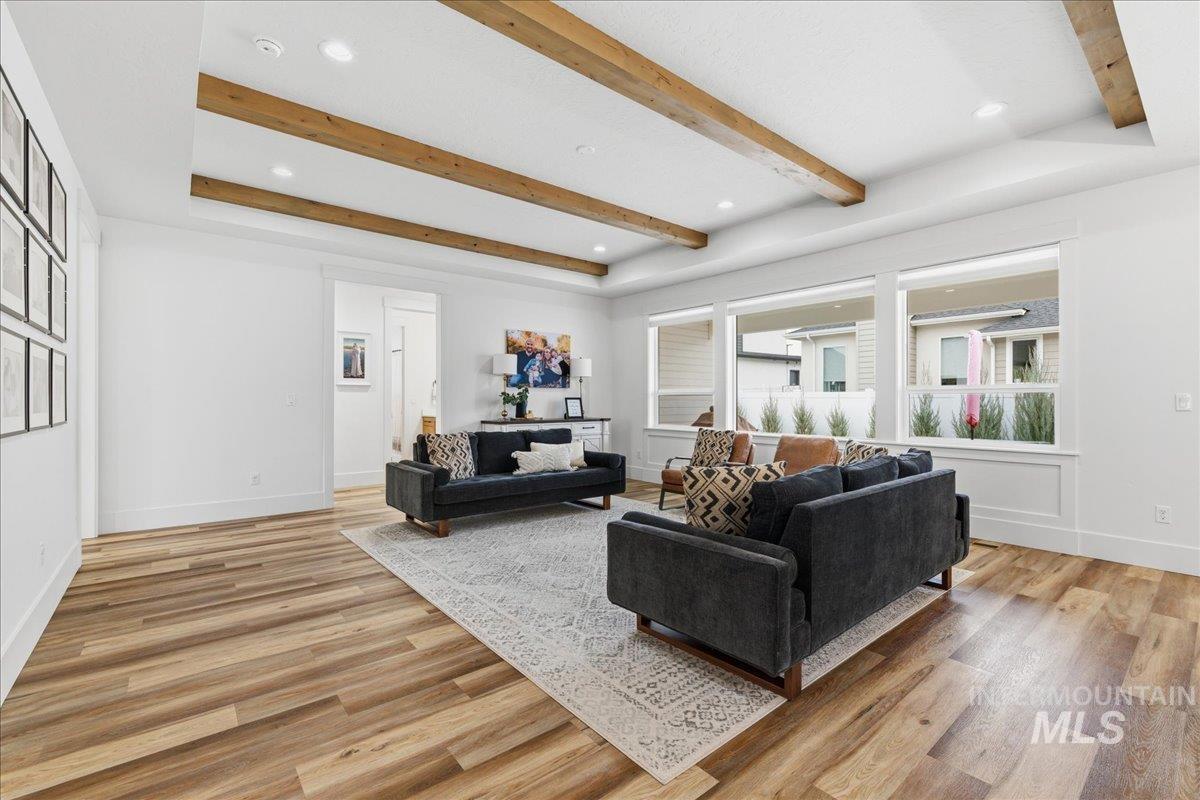 2590 E McIntosh Ct, Emmett, Idaho 83617, 5 Bedrooms, 3 Bathrooms, Residential For Sale, Price $699,900,MLS 98979451