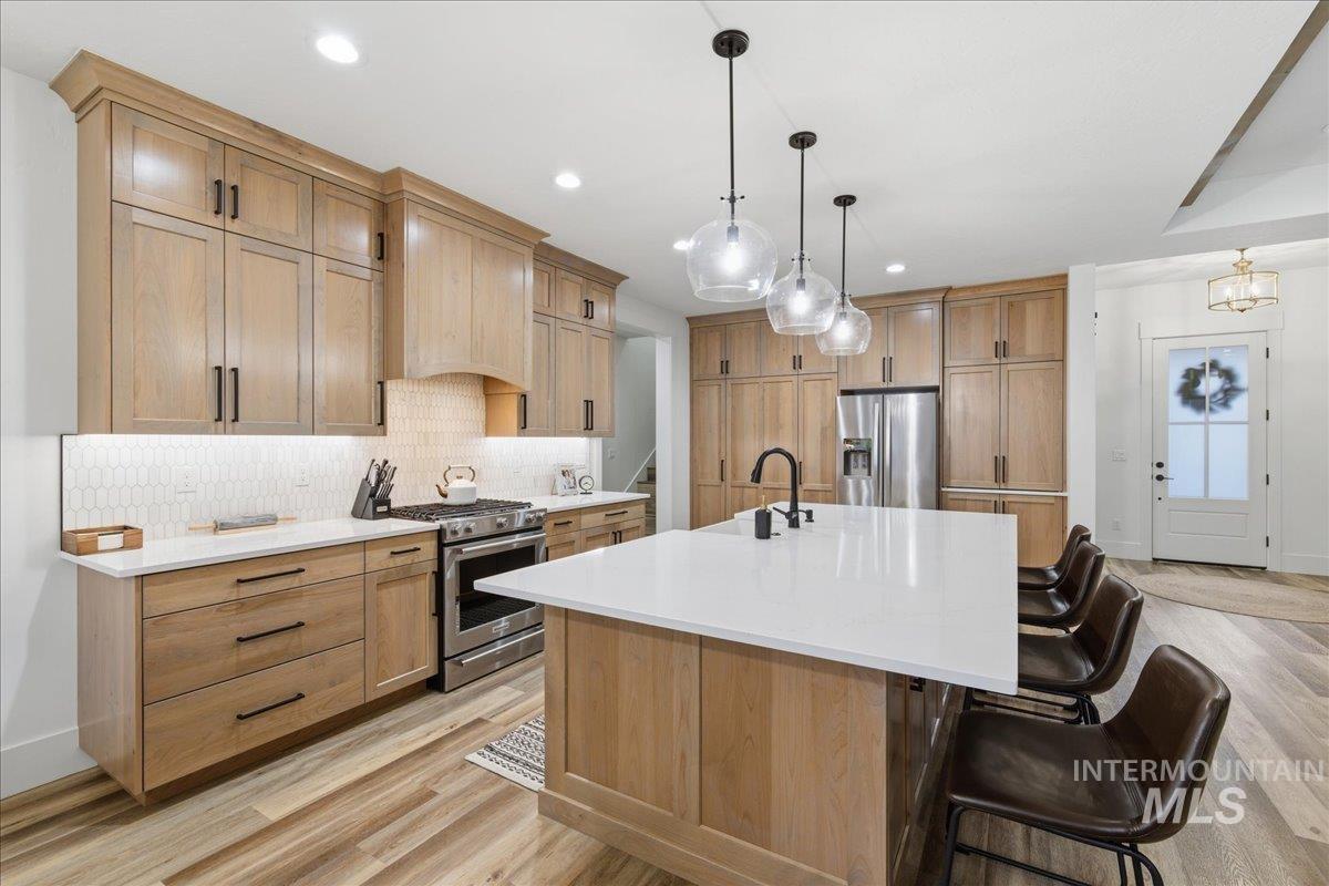 2590 E McIntosh Ct, Emmett, Idaho 83617, 5 Bedrooms, 3 Bathrooms, Residential For Sale, Price $699,900,MLS 98979451