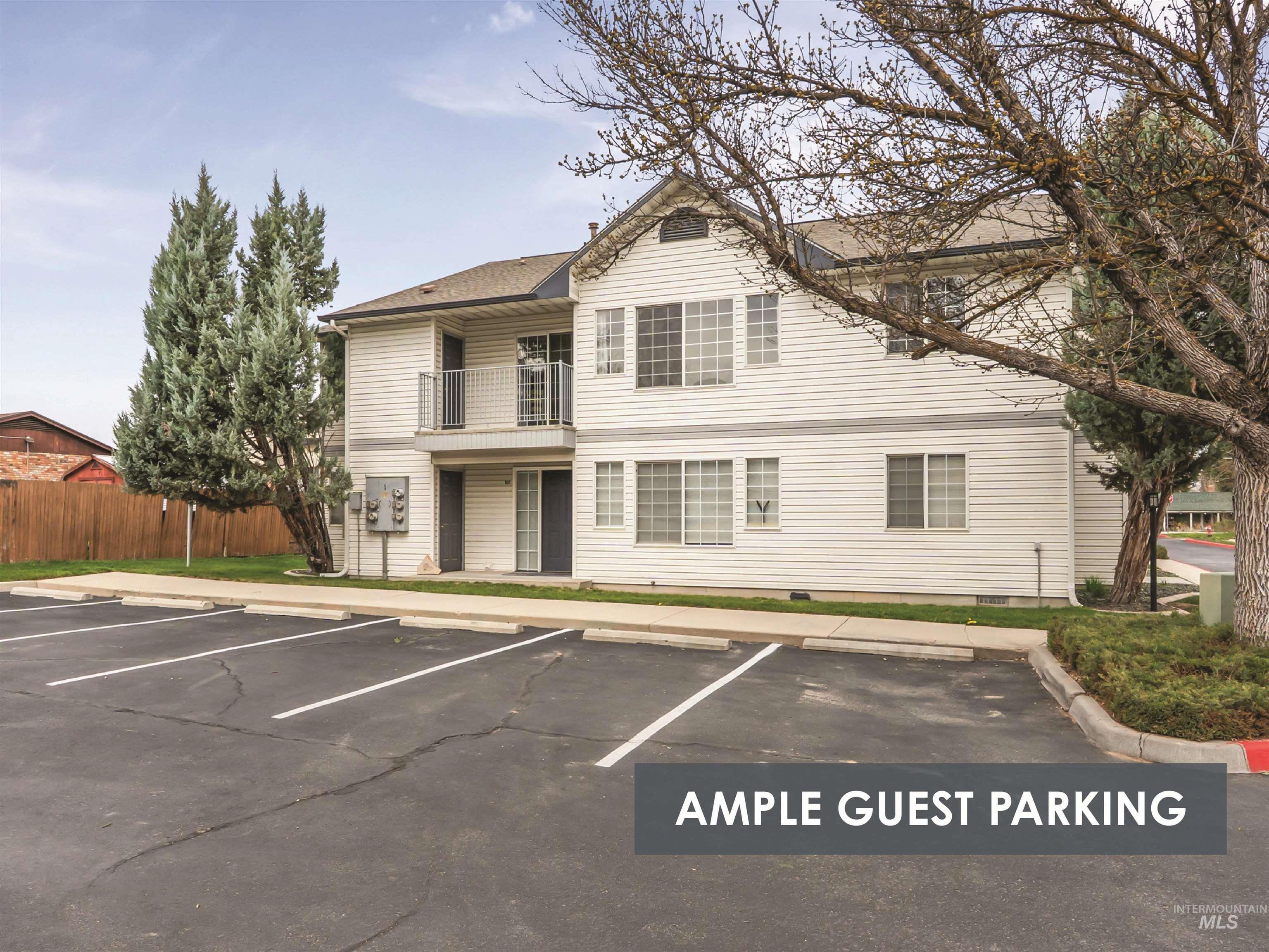 2261 S Challenger Lane, Boise, Idaho 83705, 2 Bedrooms, 2 Bathrooms, Residential For Sale, Price $299,900,MLS 98979452