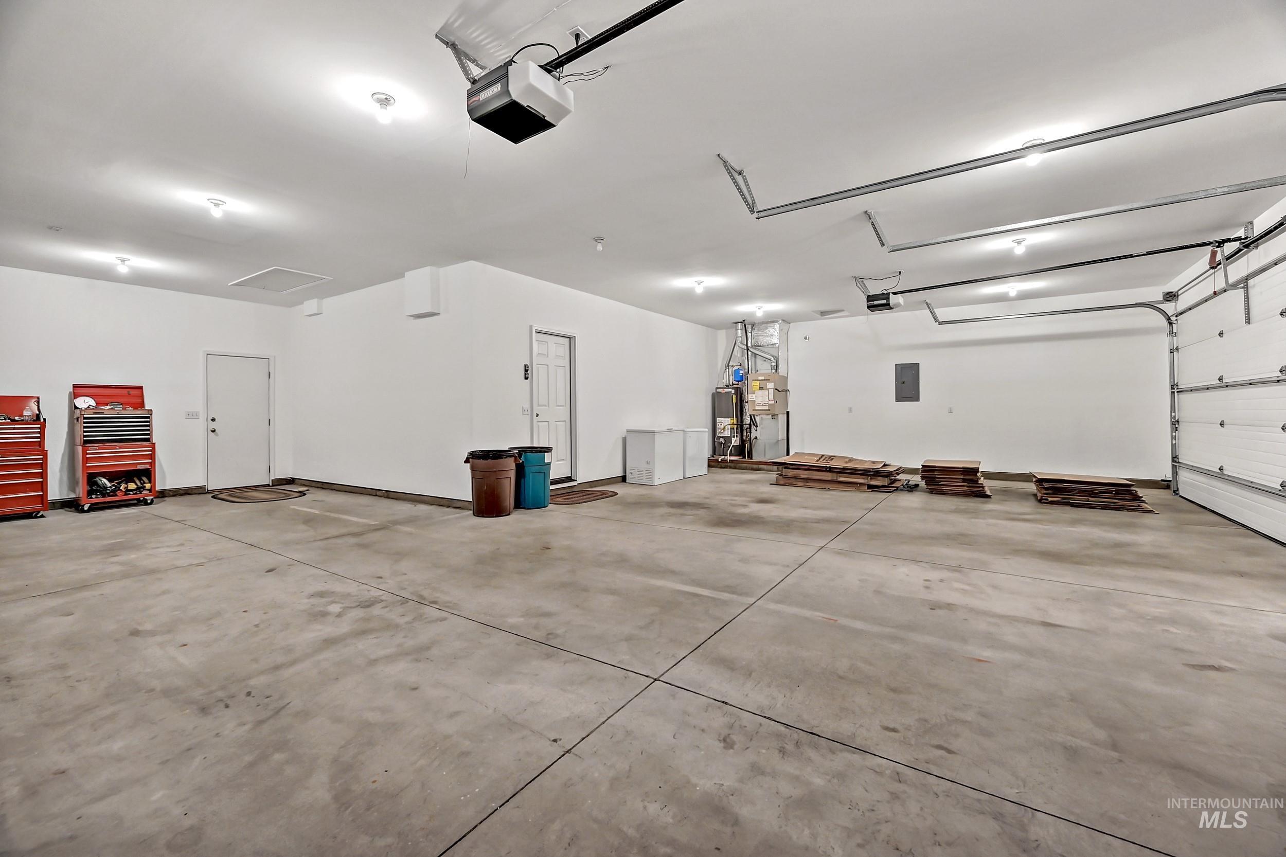 3120 S Gold Bar Ave, Meridian, Idaho 83642, 3 Bedrooms, 2 Bathrooms, Residential For Sale, Price $595,000,MLS 98979453