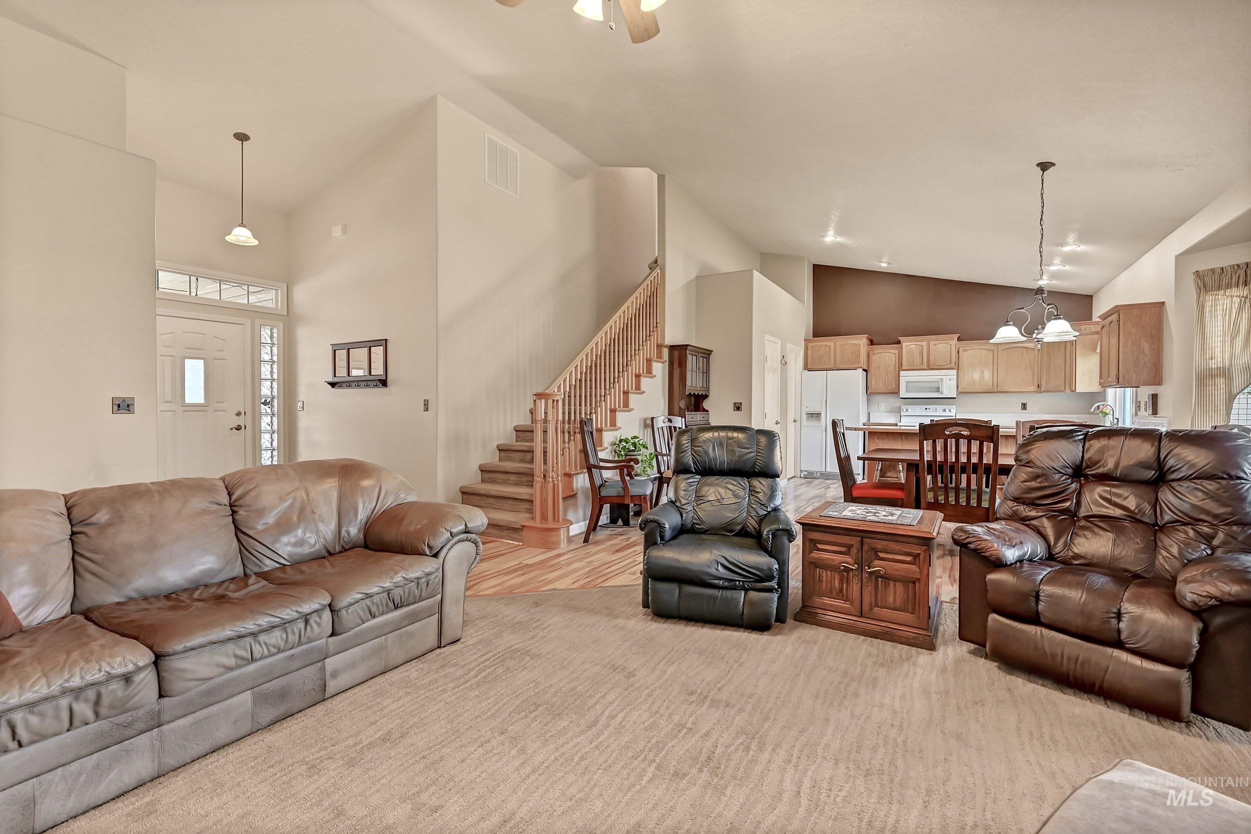 3120 S Gold Bar Ave, Meridian, Idaho 83642, 3 Bedrooms, 2 Bathrooms, Residential For Sale, Price $595,000,MLS 98979453