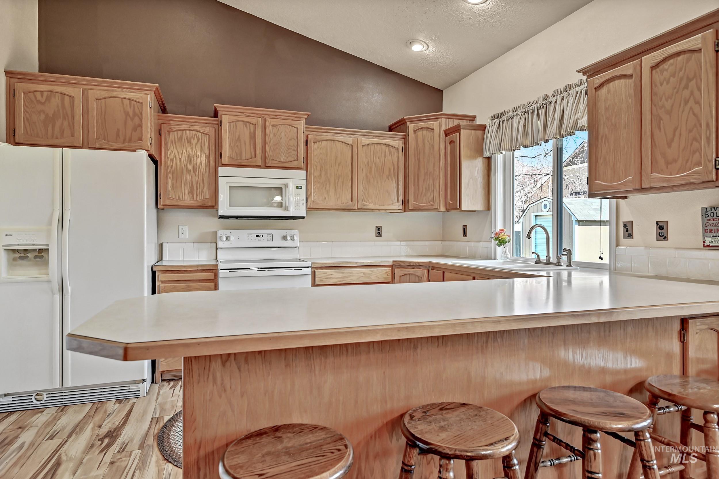 3120 S Gold Bar Ave, Meridian, Idaho 83642, 3 Bedrooms, 2 Bathrooms, Residential For Sale, Price $595,000,MLS 98979453