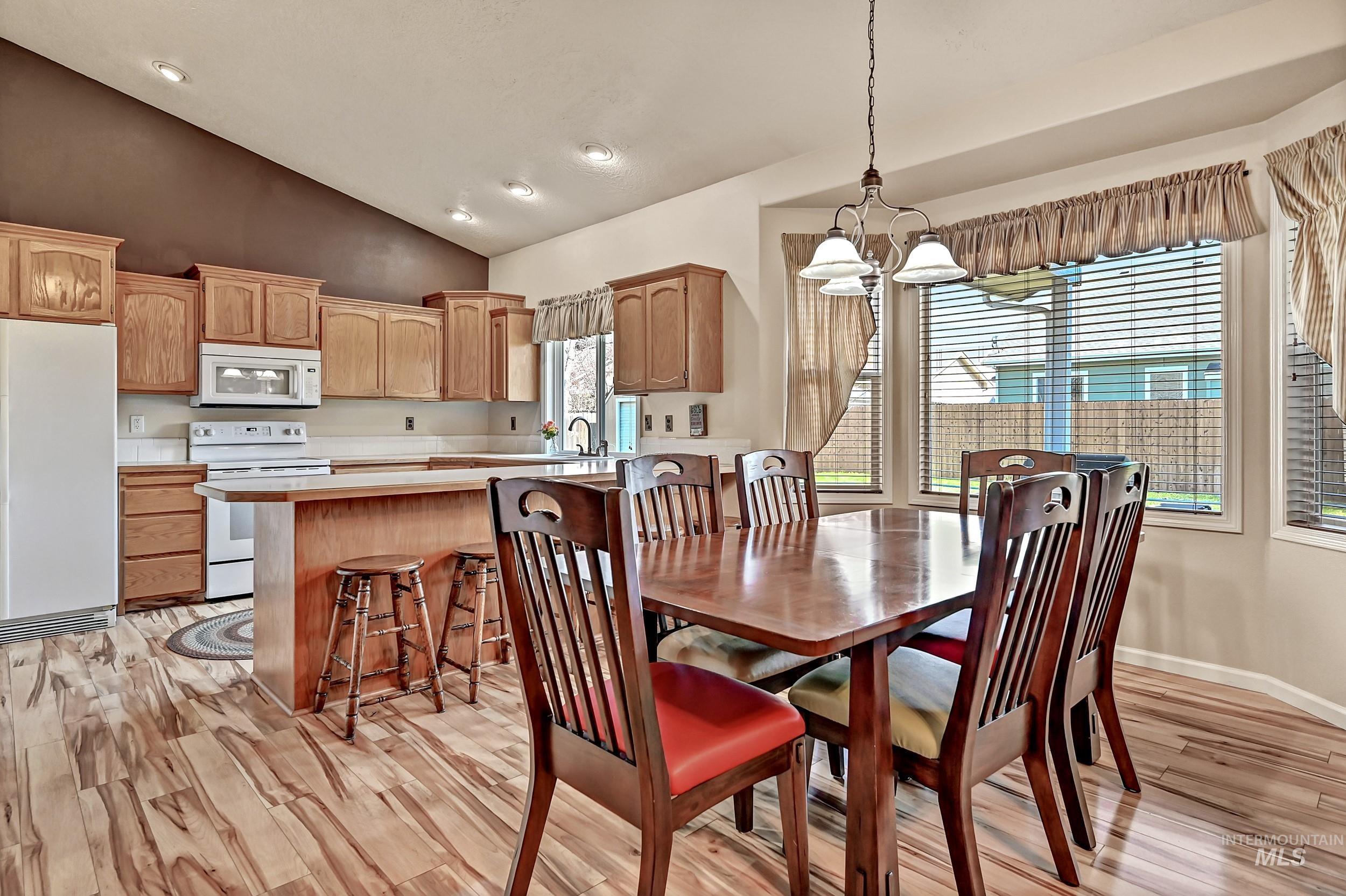 3120 S Gold Bar Ave, Meridian, Idaho 83642, 3 Bedrooms, 2 Bathrooms, Residential For Sale, Price $595,000,MLS 98979453