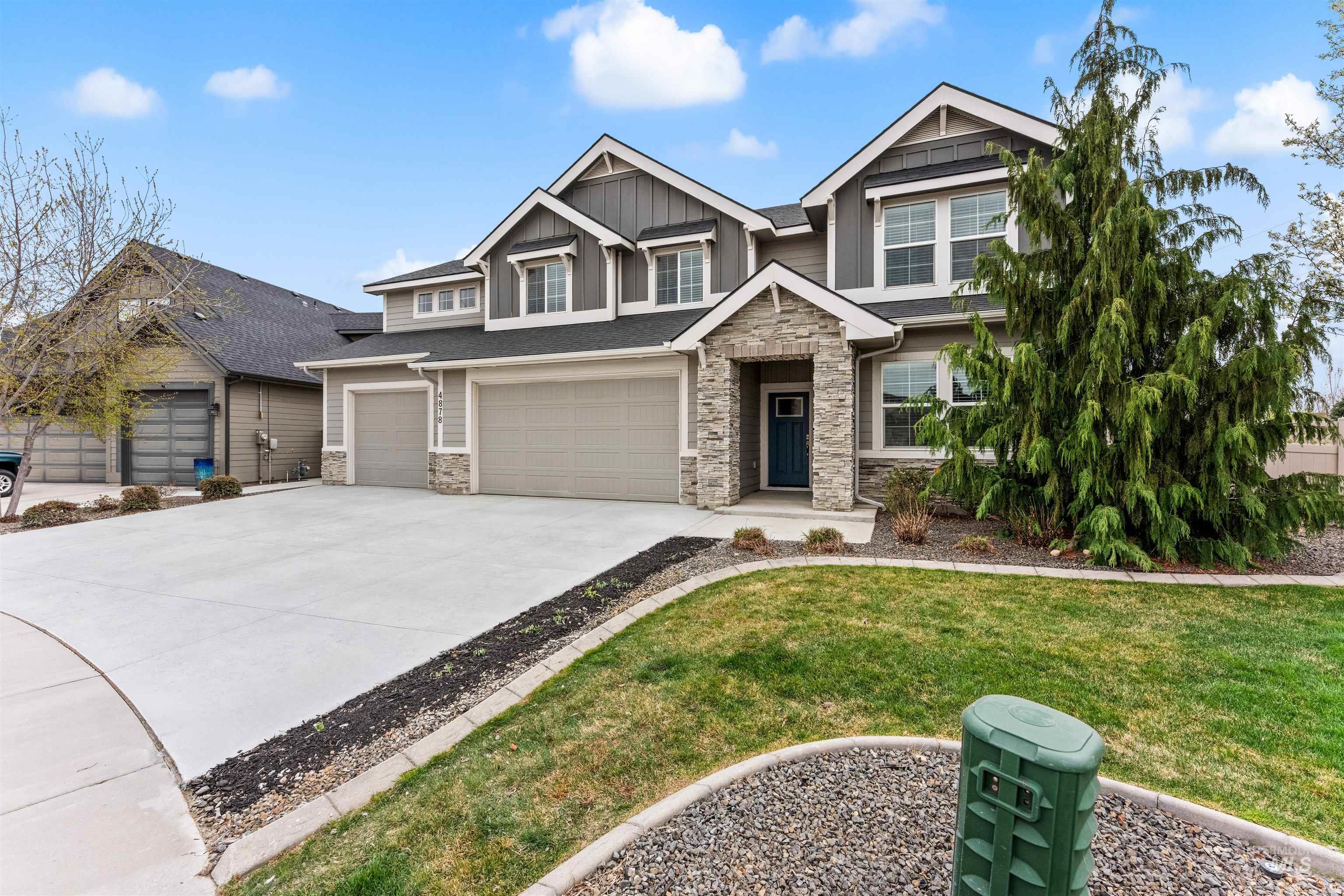 4878 N Botticelli Avenue, Meridian, Idaho 83646, 5 Bedrooms, 3.5 Bathrooms, Residential For Sale, Price $875,000,MLS 98979454