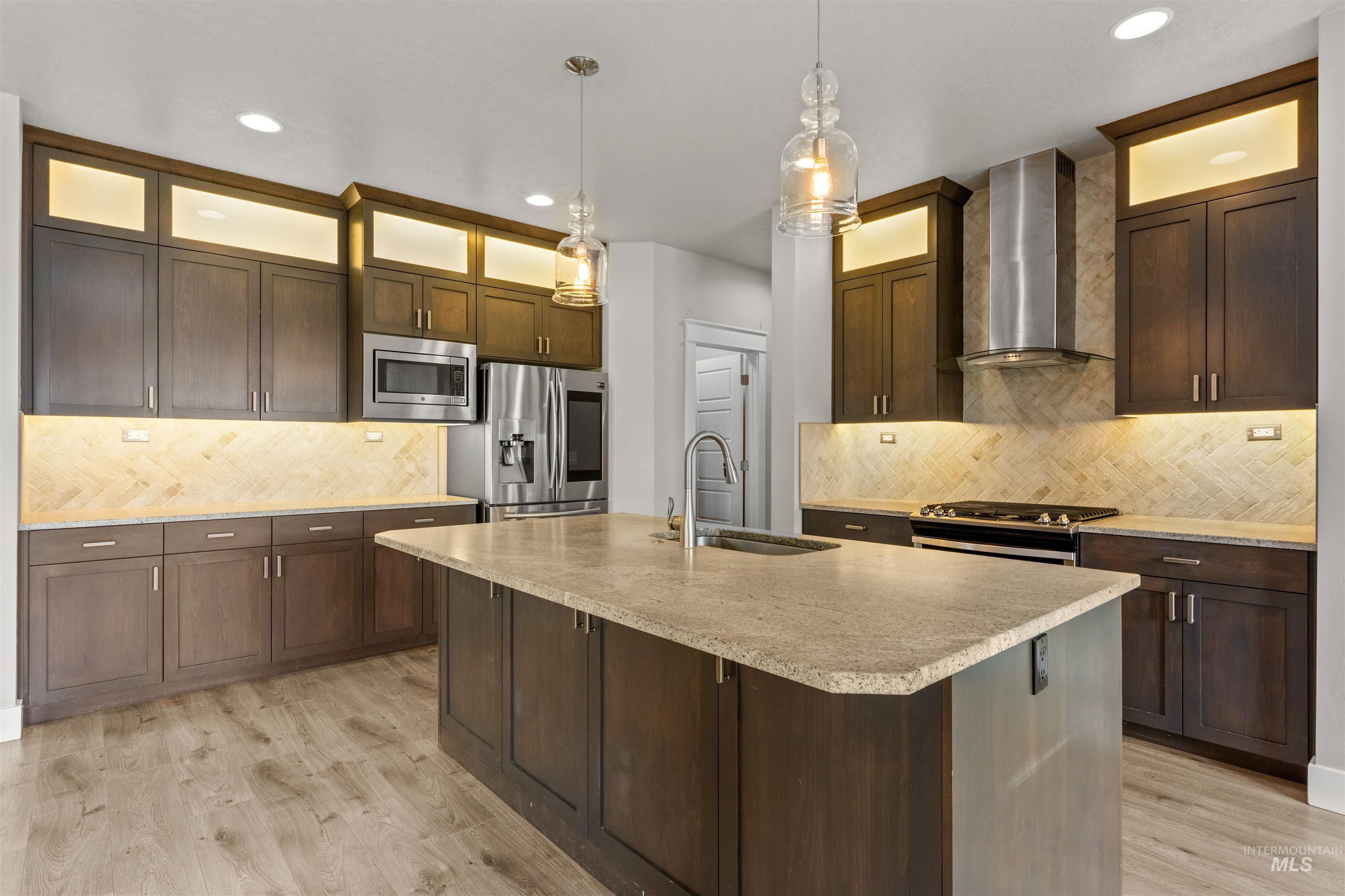 4878 N Botticelli Avenue, Meridian, Idaho 83646, 5 Bedrooms, 3.5 Bathrooms, Residential For Sale, Price $875,000,MLS 98979454