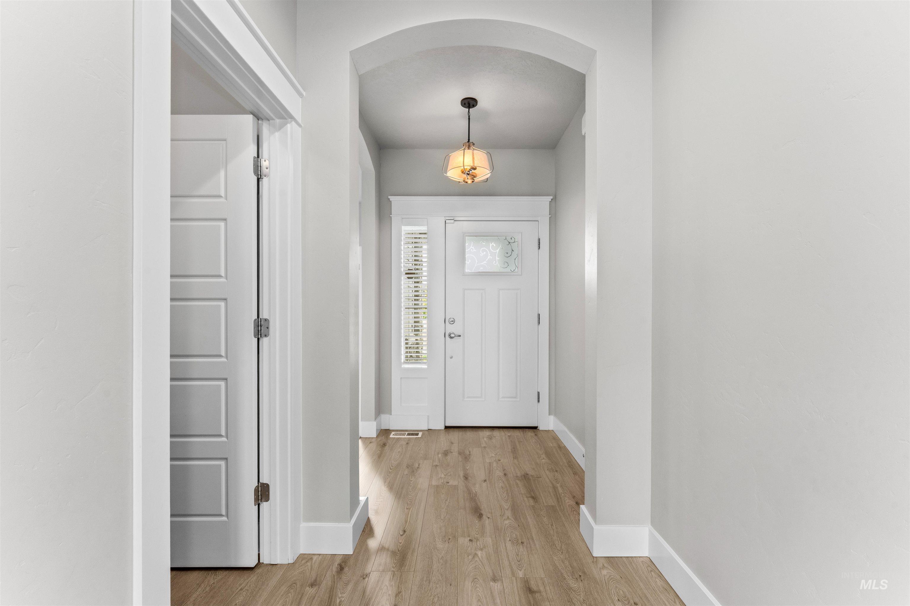 4878 N Botticelli Avenue, Meridian, Idaho 83646, 5 Bedrooms, 3.5 Bathrooms, Residential For Sale, Price $899,900,MLS 98979454