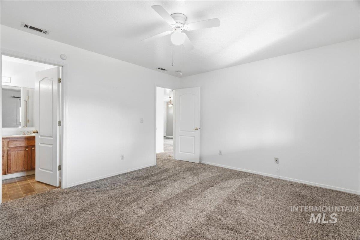 5605 Buckboard Ave, Caldwell, Idaho 83607, 3 Bedrooms, 2 Bathrooms, Residential For Sale, Price $347,900,MLS 98979455