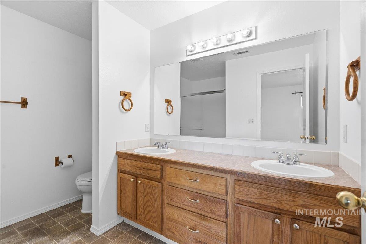 5605 Buckboard Ave, Caldwell, Idaho 83607, 3 Bedrooms, 2 Bathrooms, Residential For Sale, Price $347,900,MLS 98979455