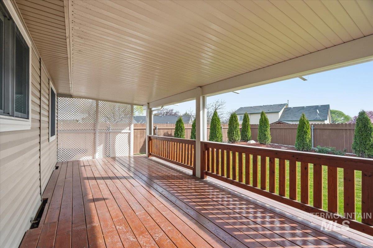 5605 Buckboard Ave, Caldwell, Idaho 83607, 3 Bedrooms, 2 Bathrooms, Residential For Sale, Price $347,900,MLS 98979455