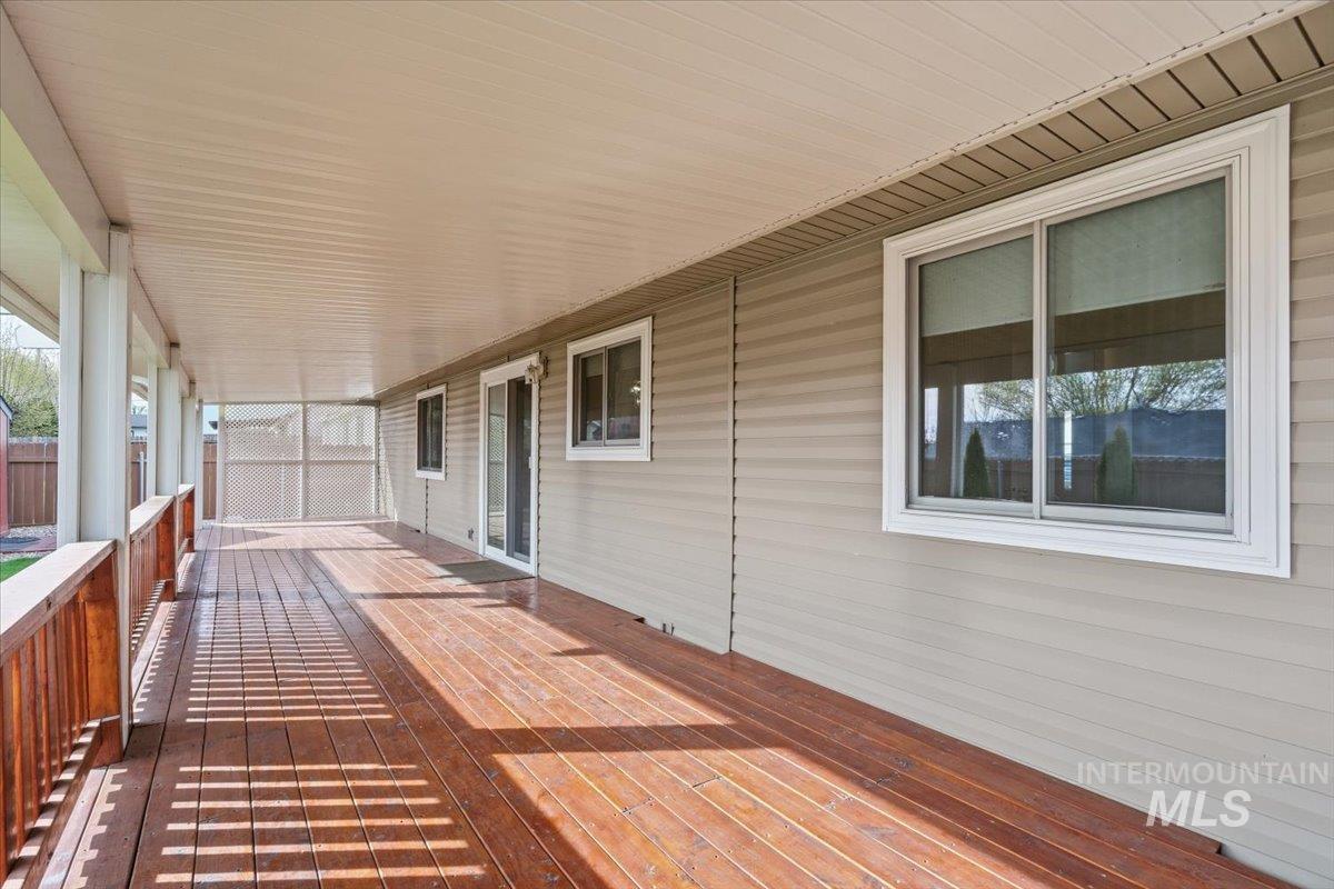 5605 Buckboard Ave, Caldwell, Idaho 83607, 3 Bedrooms, 2 Bathrooms, Residential For Sale, Price $347,900,MLS 98979455