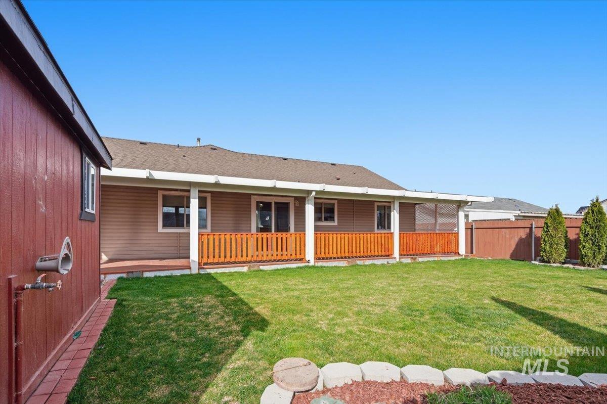 5605 Buckboard Ave, Caldwell, Idaho 83607, 3 Bedrooms, 2 Bathrooms, Residential For Sale, Price $347,900,MLS 98979455