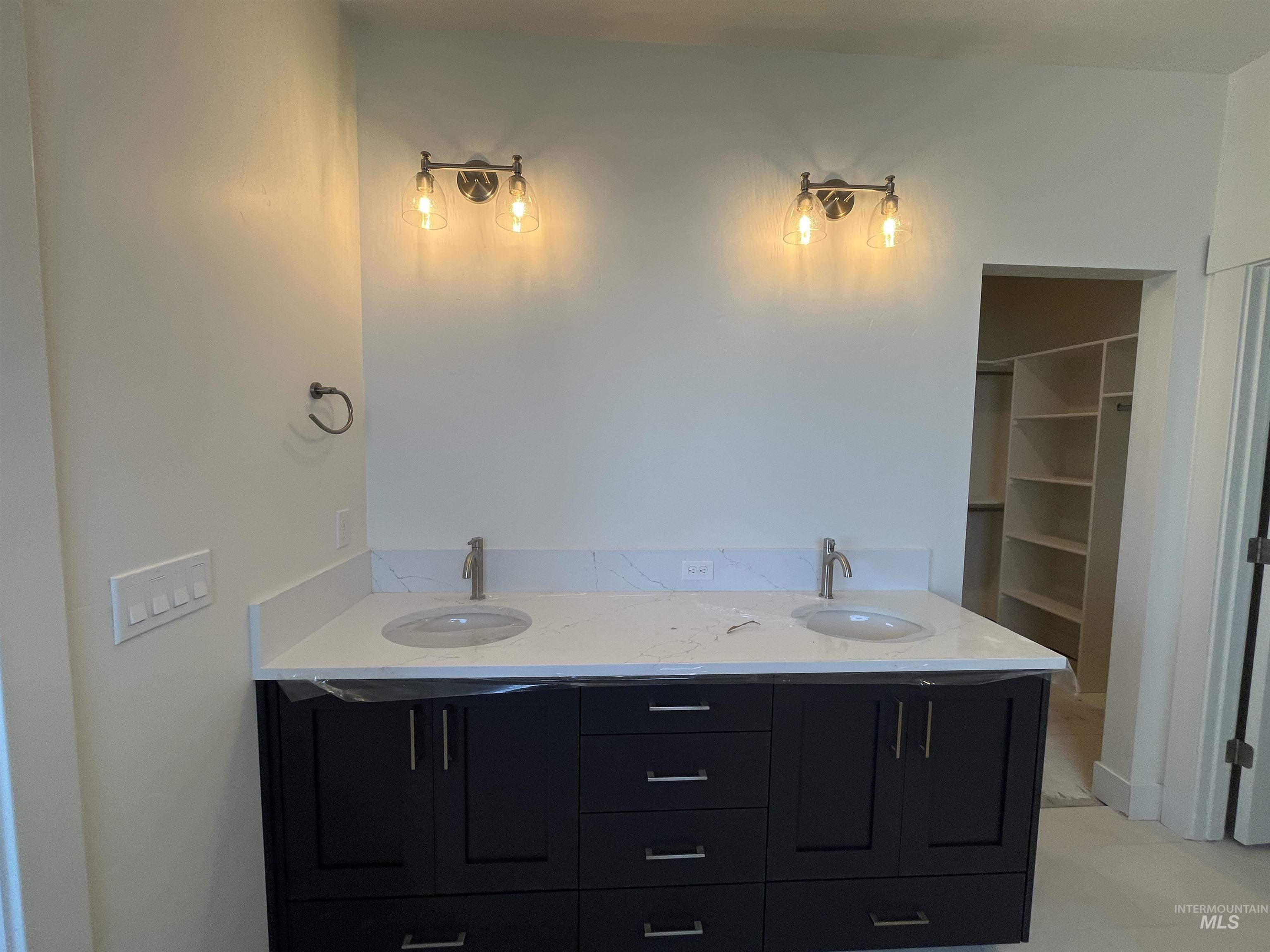 375 S Bumper Way, Boise, Idaho 83716, 4 Bedrooms, 2.5 Bathrooms, Residential For Sale, Price $599,900, 98979457