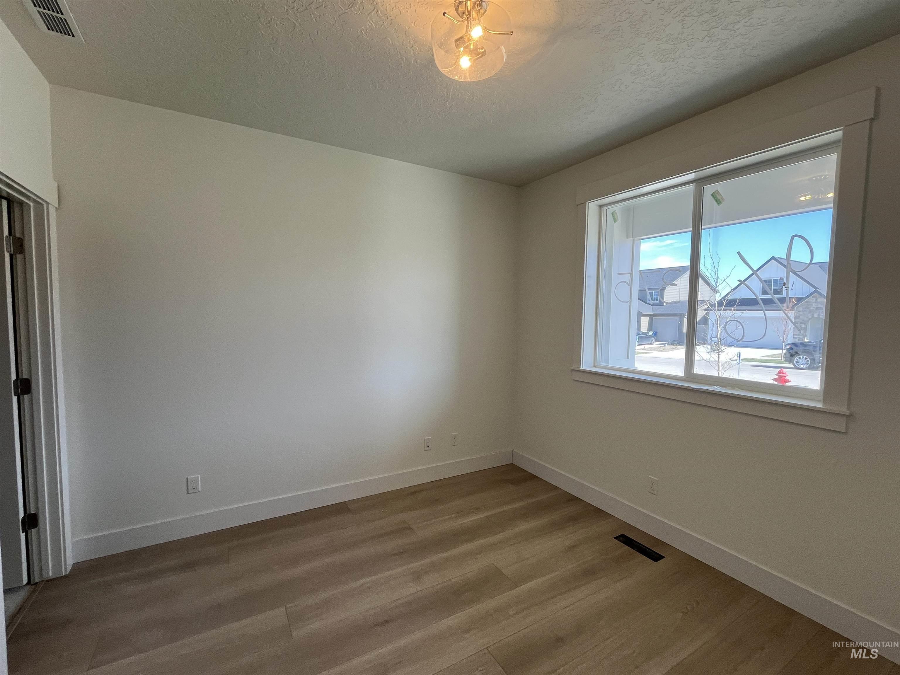 375 S Bumper Way, Boise, Idaho 83716, 4 Bedrooms, 2.5 Bathrooms, Residential For Sale, Price $599,900, 98979457