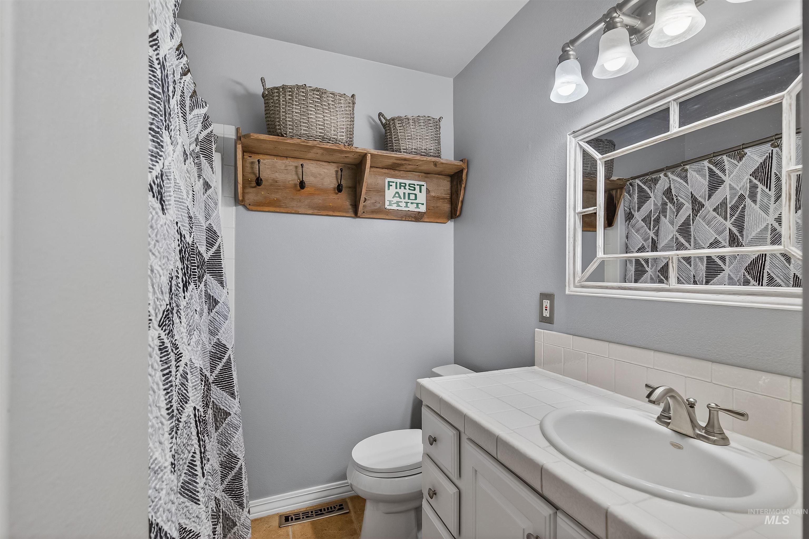 1691 Appaloosa Rd, Moscow, Idaho 83843, 3 Bedrooms, 3 Bathrooms, Residential For Sale, Price $549,000,MLS 98979458