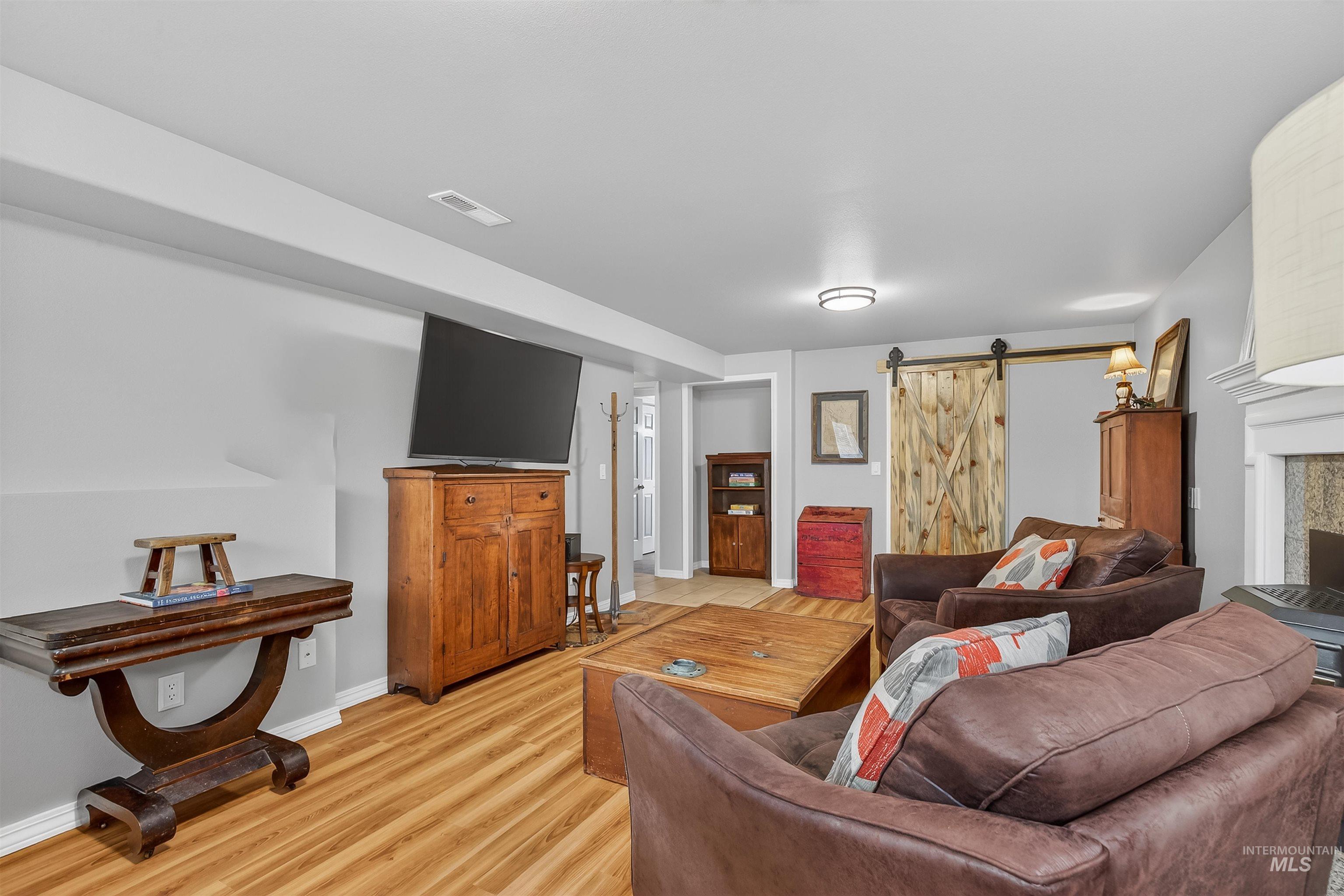 1691 Appaloosa Rd, Moscow, Idaho 83843, 3 Bedrooms, 3 Bathrooms, Residential For Sale, Price $549,000,MLS 98979458