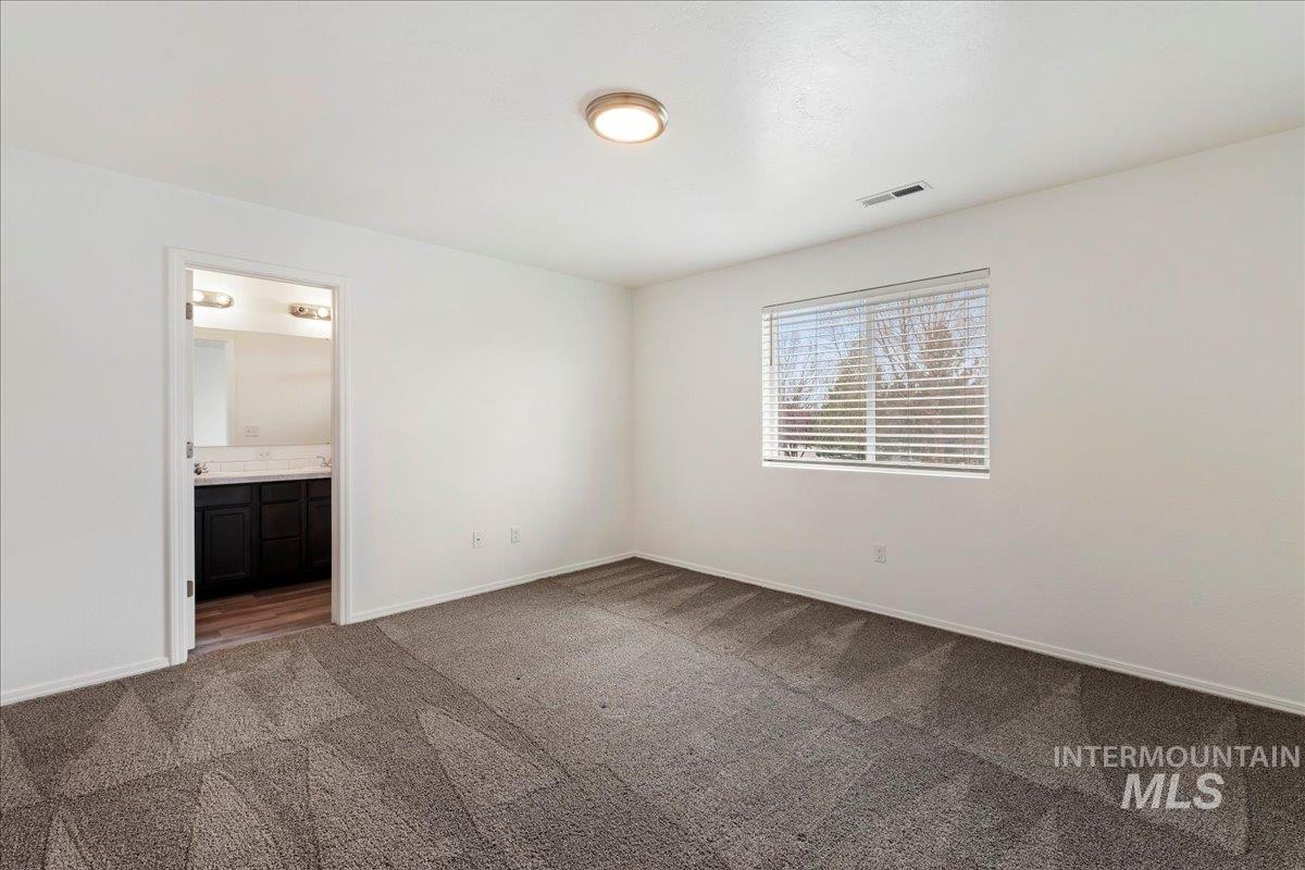 885 W Apple Pine St, Meridian, Idaho 83646-6058, 3 Bedrooms, 2.5 Bathrooms, Residential For Sale, Price $384,990,MLS 98979461