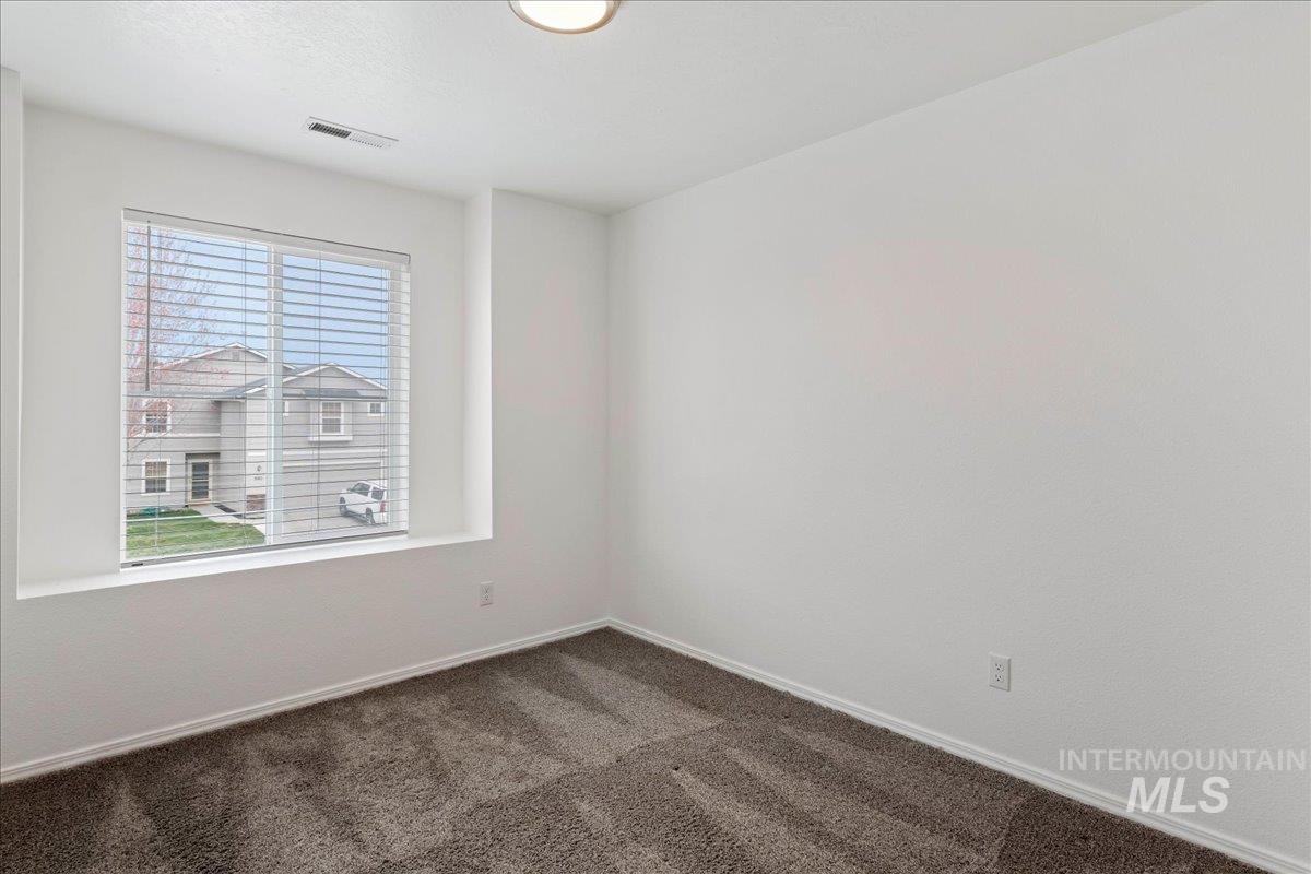 885 W Apple Pine St, Meridian, Idaho 83646-6058, 3 Bedrooms, 2.5 Bathrooms, Residential For Sale, Price $384,990,MLS 98979461