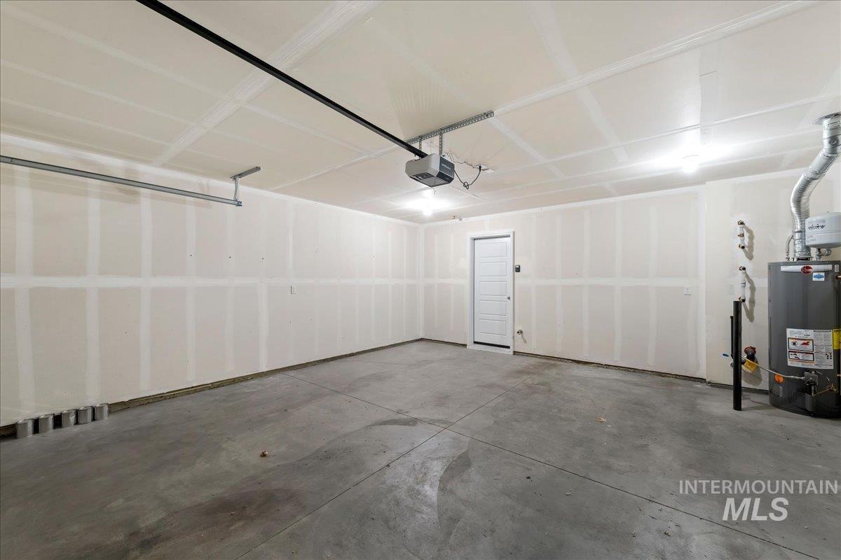 885 W Apple Pine St, Meridian, Idaho 83646-6058, 3 Bedrooms, 2.5 Bathrooms, Residential For Sale, Price $384,990,MLS 98979461