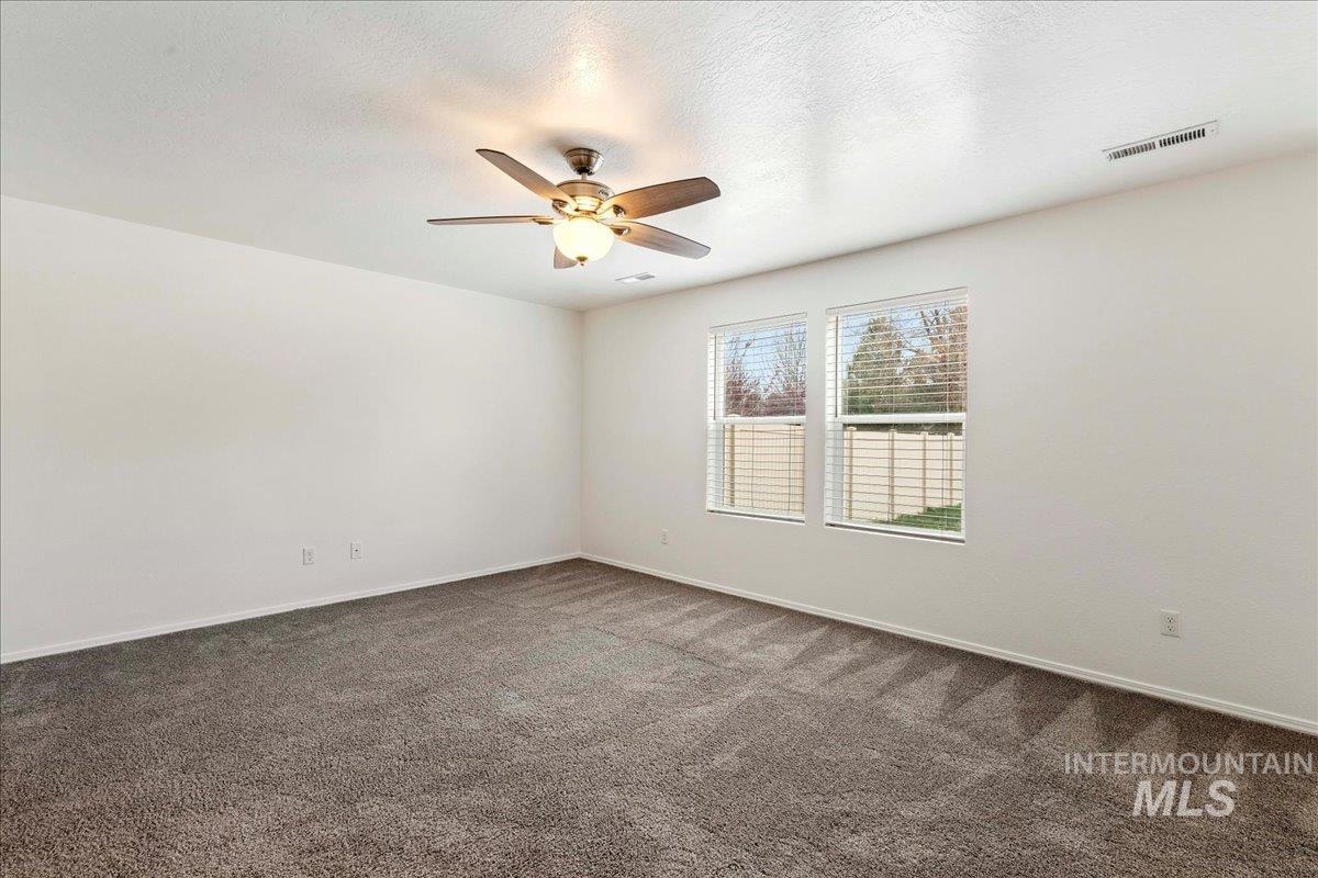 885 W Apple Pine St, Meridian, Idaho 83646-6058, 3 Bedrooms, 2.5 Bathrooms, Residential For Sale, Price $384,990,MLS 98979461