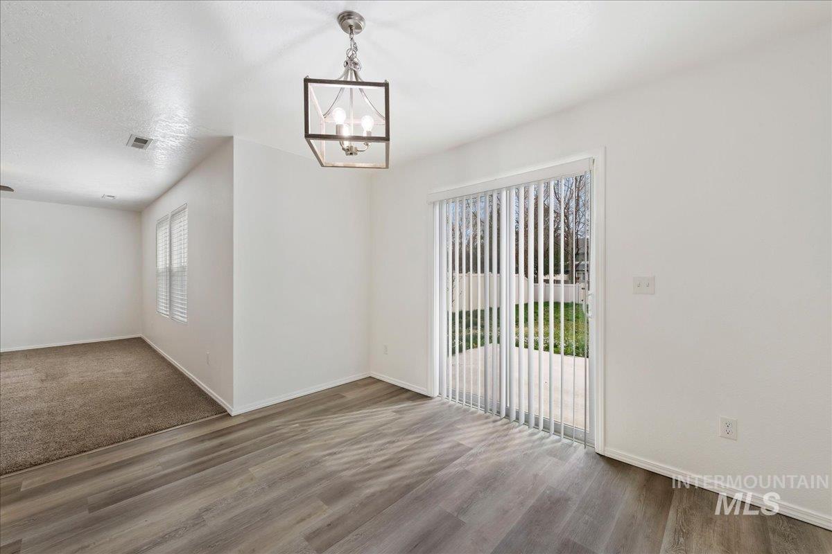 885 W Apple Pine St, Meridian, Idaho 83646-6058, 3 Bedrooms, 2.5 Bathrooms, Residential For Sale, Price $384,990,MLS 98979461