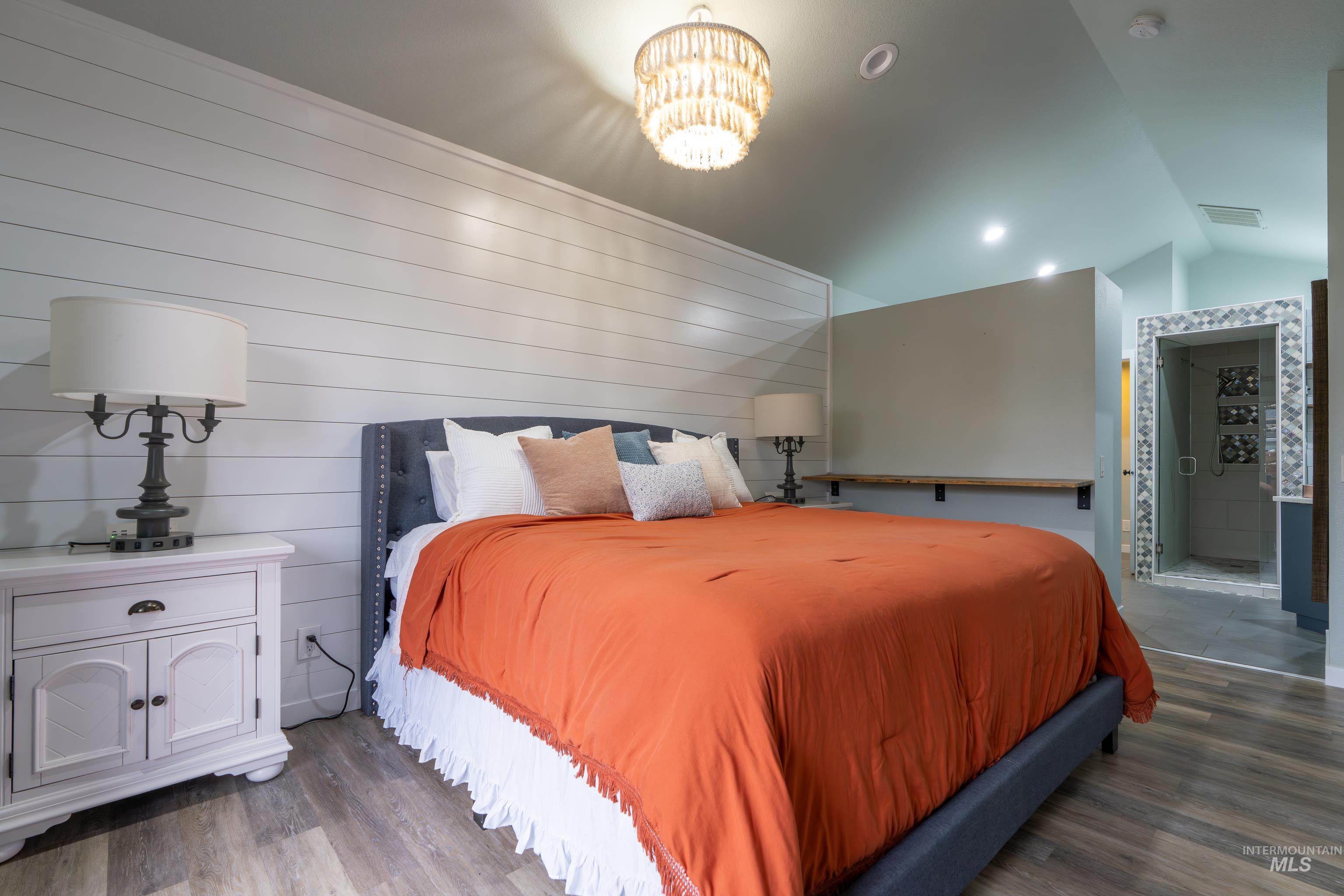 385 W Creekview Dr., Meridian, Idaho 83646, 4 Bedrooms, 3 Bathrooms, Residential For Sale, Price $689,900,MLS 98979462