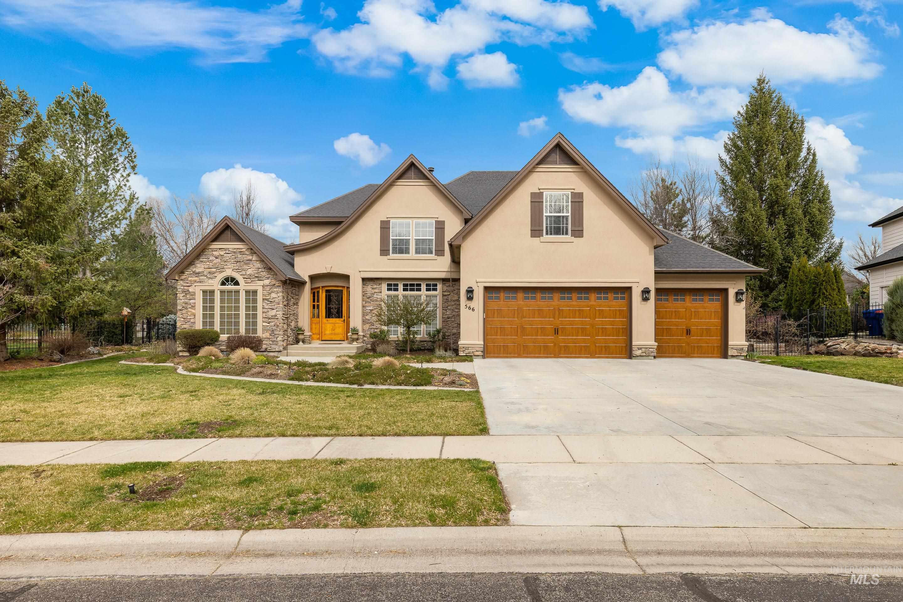 566 E Greencreek Ct, Eagle, Idaho 83616, 5 Bedrooms, 3.5 Bathrooms, Residential For Sale, Price $1,149,500, 98979464