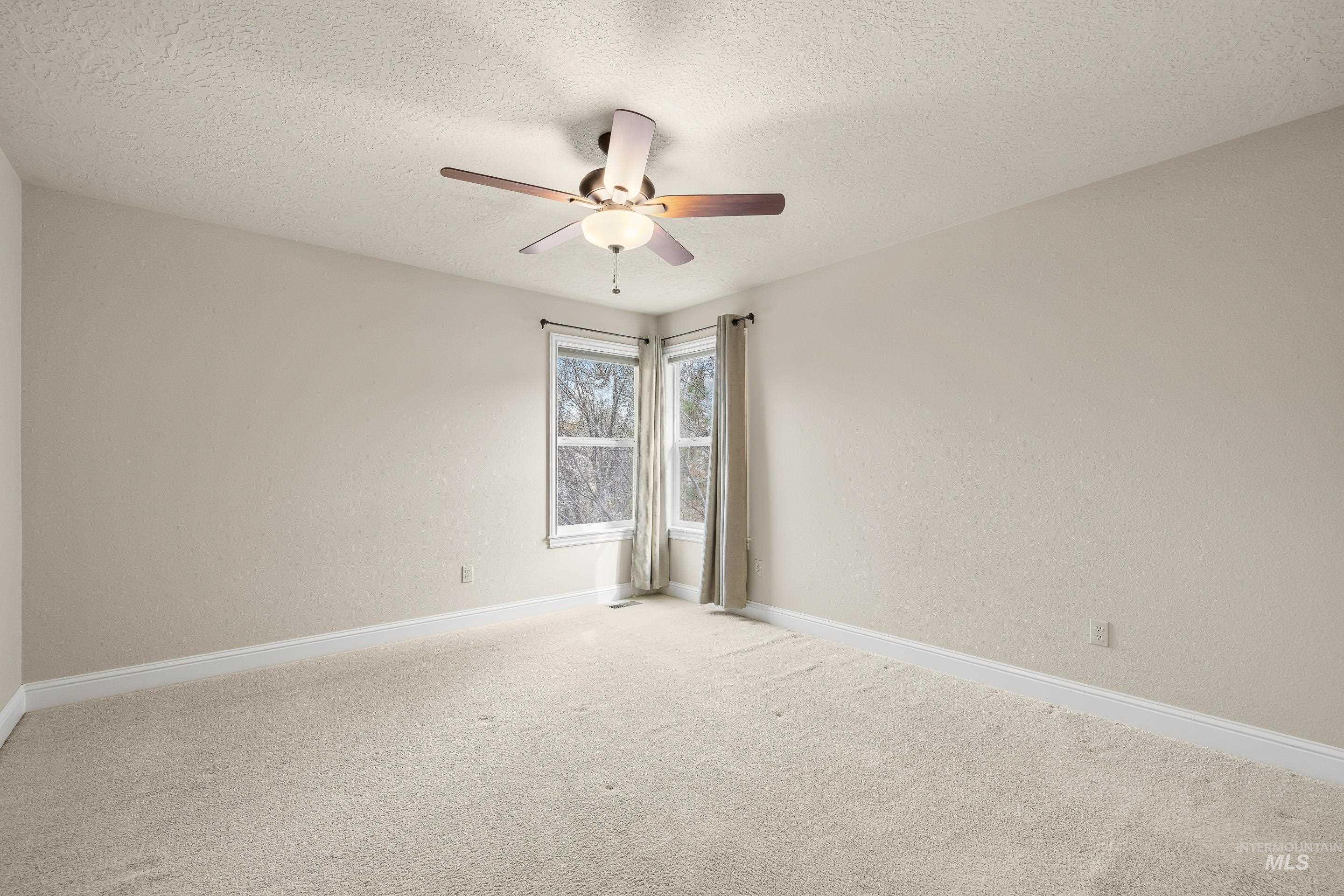 566 E Greencreek Ct, Eagle, Idaho 83616, 5 Bedrooms, 3.5 Bathrooms, Residential For Sale, Price $1,149,500, 98979464