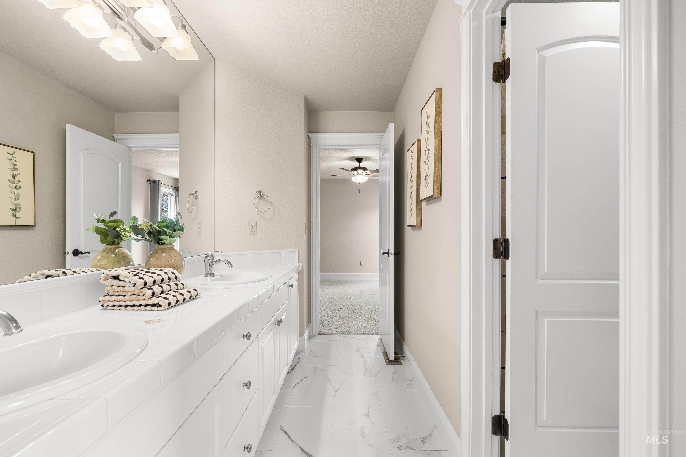 566 E Greencreek Ct, Eagle, Idaho 83616, 5 Bedrooms, 3.5 Bathrooms, Residential For Sale, Price $1,149,500, 98979464