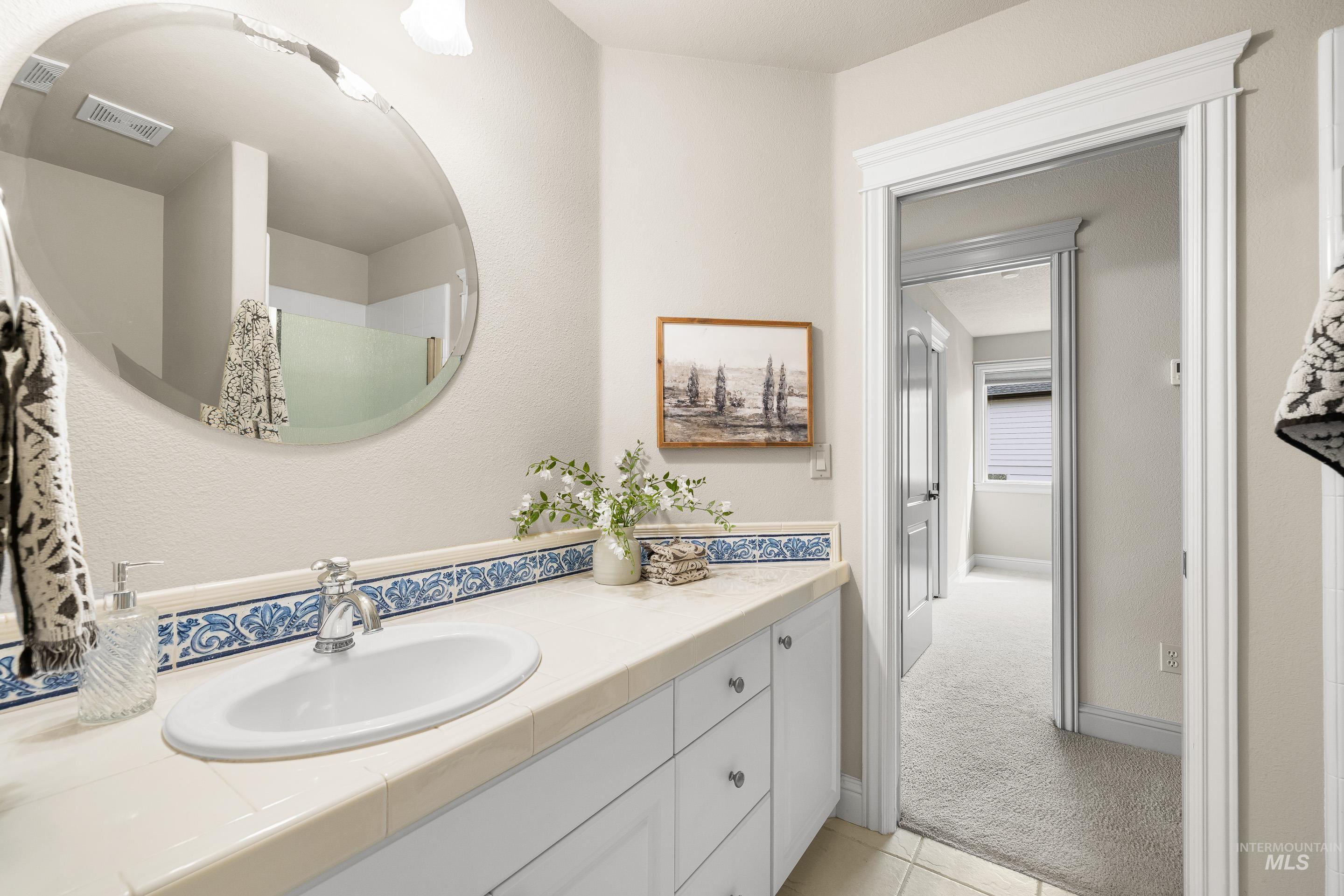 566 E Greencreek Ct, Eagle, Idaho 83616, 5 Bedrooms, 3.5 Bathrooms, Residential For Sale, Price $1,149,500, 98979464