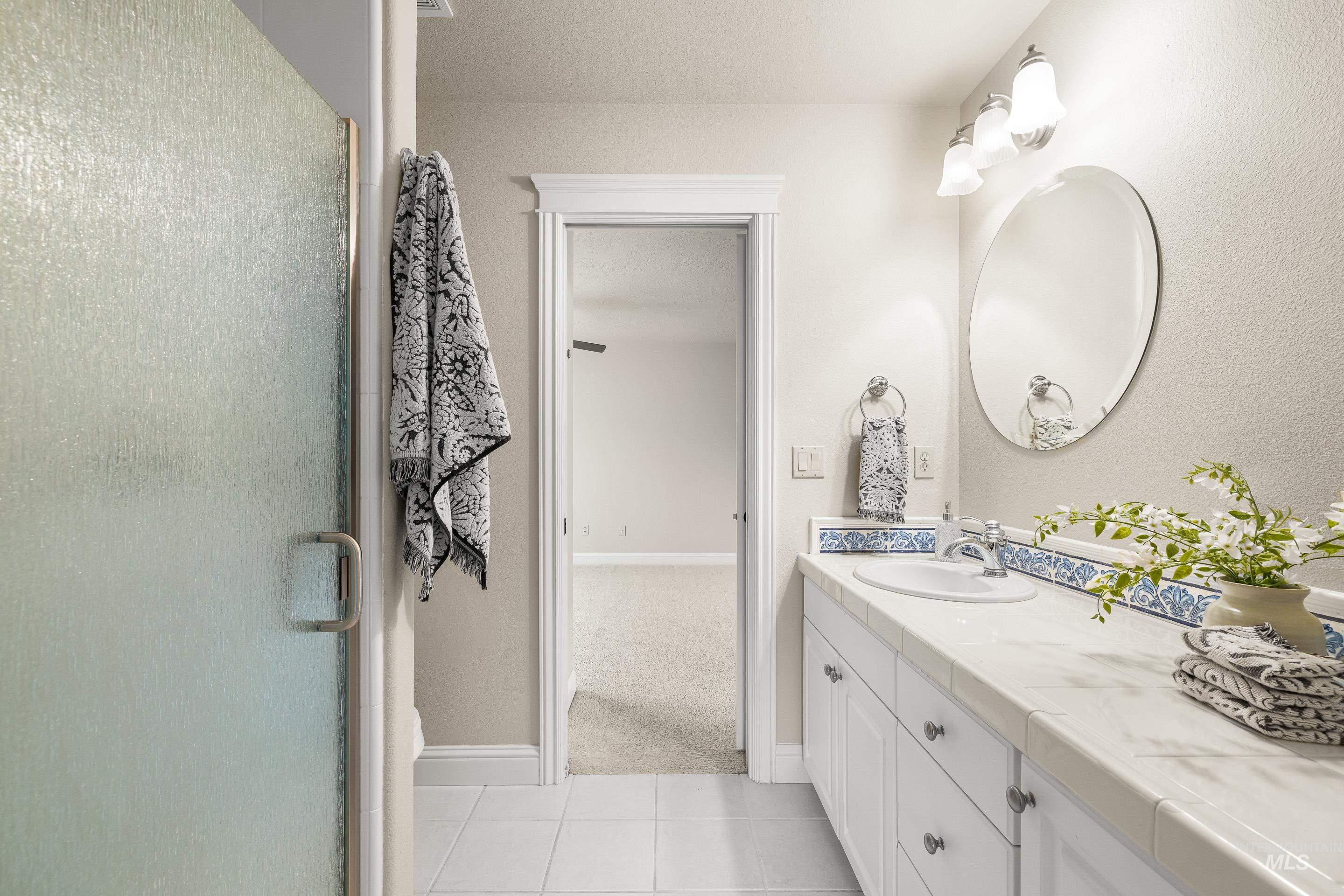 566 E Greencreek Ct, Eagle, Idaho 83616, 5 Bedrooms, 3.5 Bathrooms, Residential For Sale, Price $1,149,500, 98979464