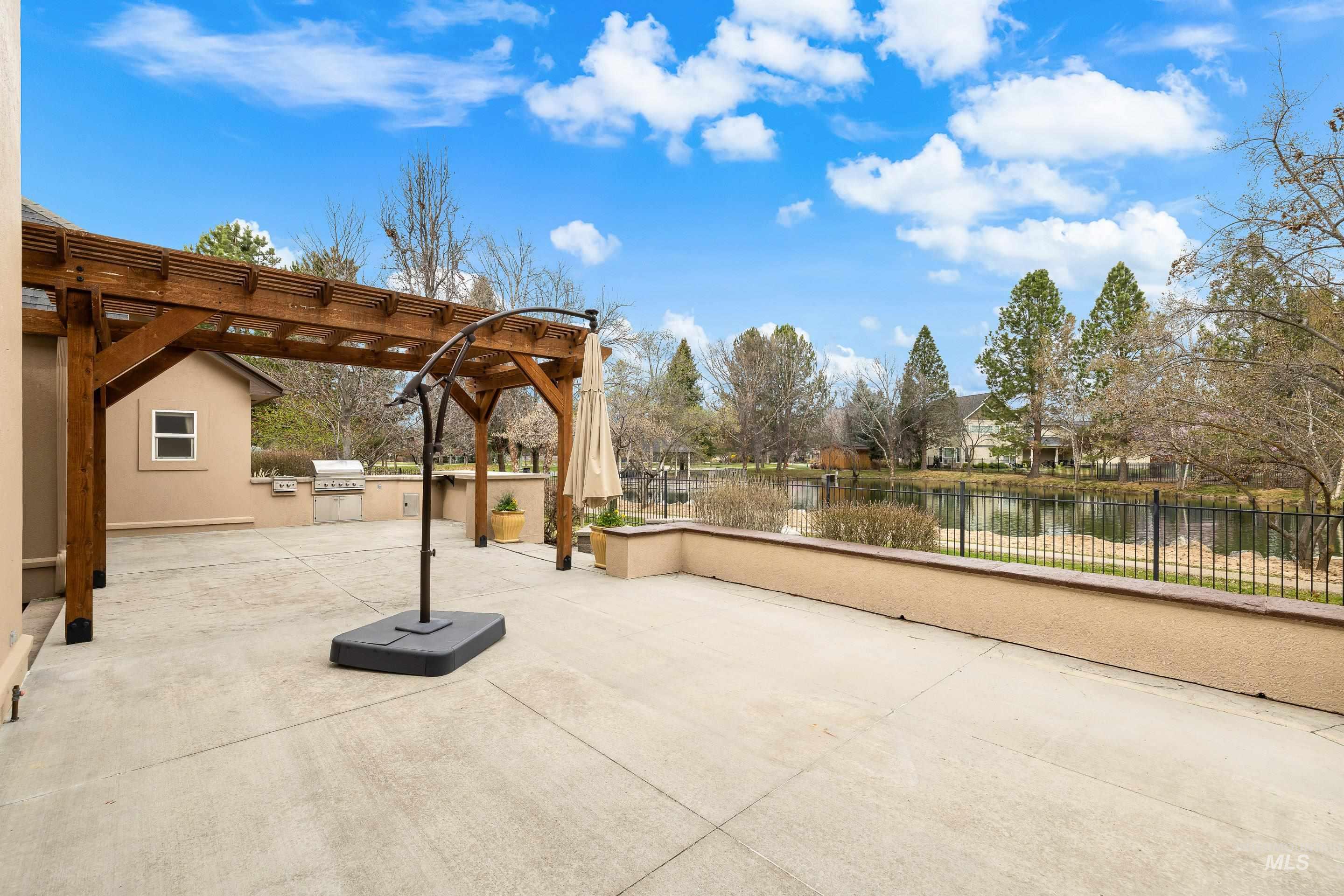 566 E Greencreek Ct, Eagle, Idaho 83616, 5 Bedrooms, 3.5 Bathrooms, Residential For Sale, Price $1,149,500, 98979464