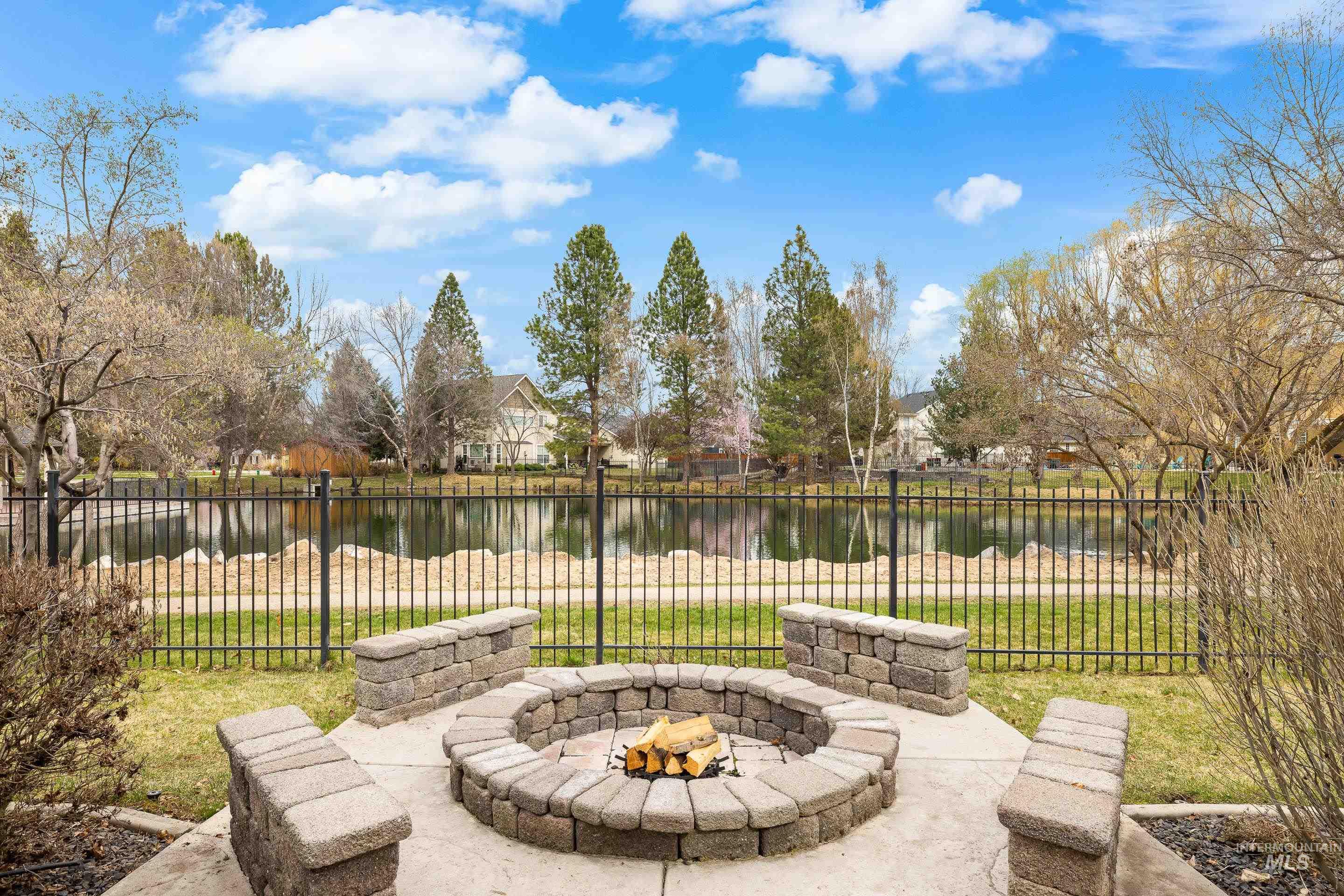 566 E Greencreek Ct, Eagle, Idaho 83616, 5 Bedrooms, 3.5 Bathrooms, Residential For Sale, Price $1,149,500, 98979464