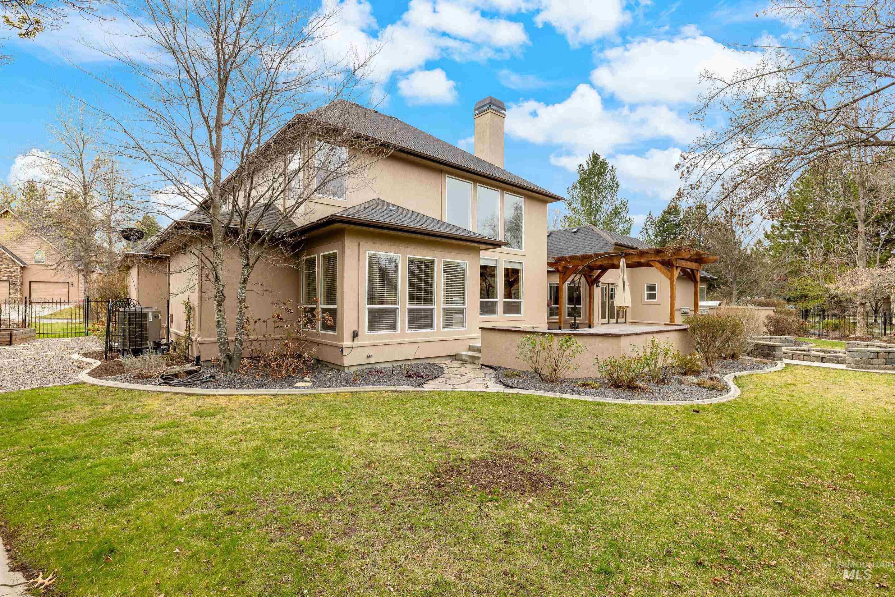 566 E Greencreek Ct, Eagle, Idaho 83616, 5 Bedrooms, 3.5 Bathrooms, Residential For Sale, Price $1,149,500, 98979464