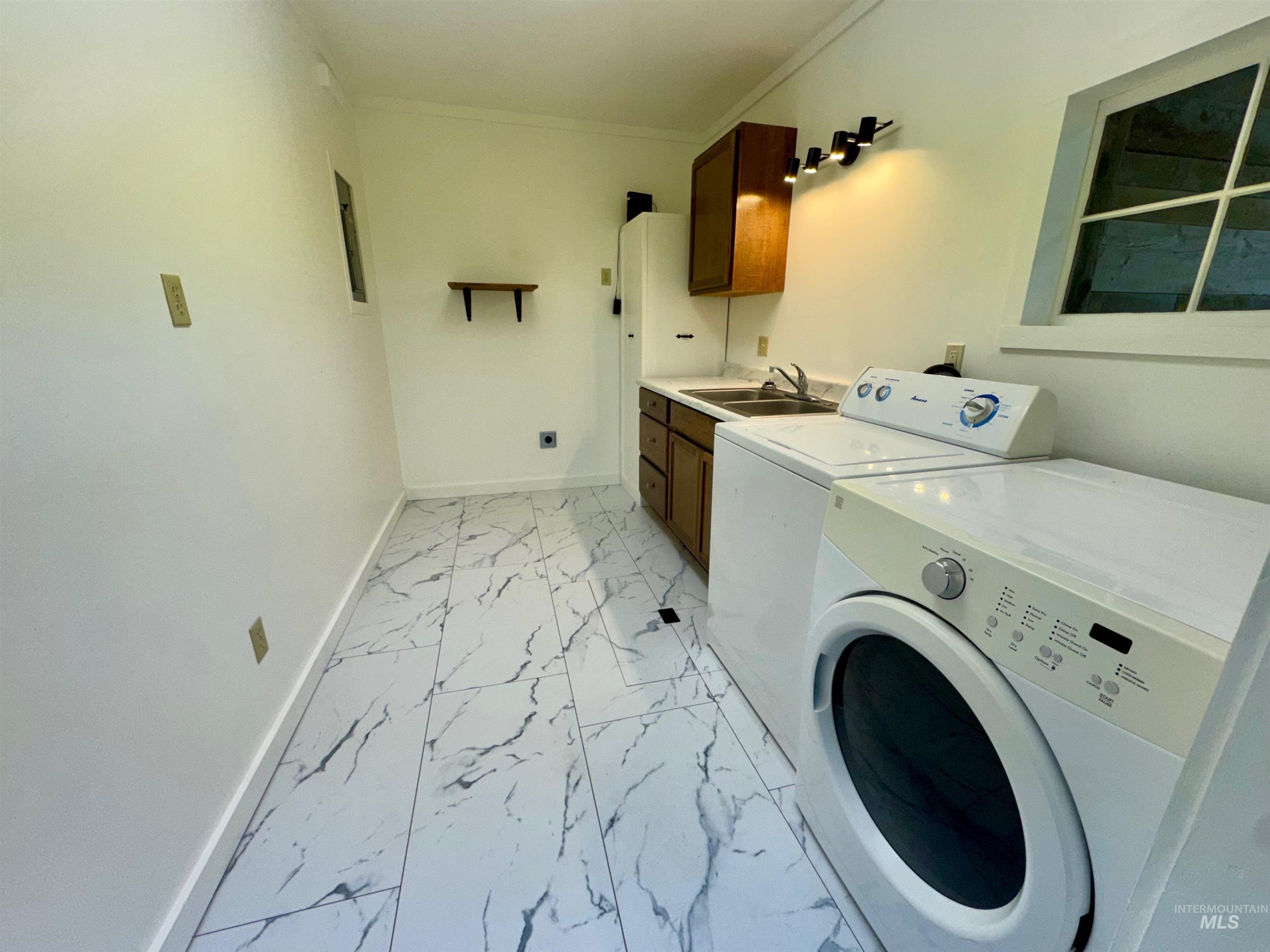 205 N Main St, Weippe, Idaho 83553, 0.5 Bathroom, Residential For Sale, Price $169,900,MLS 98979465