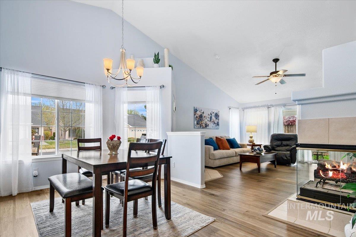 2720 N Englewood Way, Meridian, Idaho 83646, 2 Bedrooms, 2 Bathrooms, Residential For Sale, Price $395,000,MLS 98979467