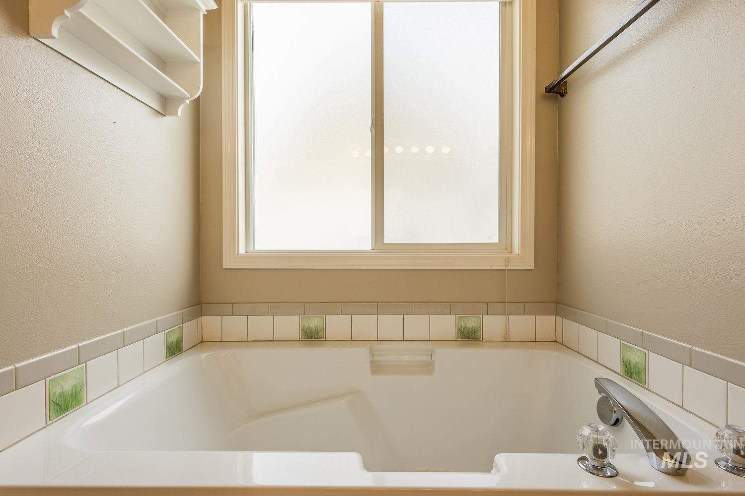 235 S Alcove Ave, Star, Idaho 83669, 3 Bedrooms, 2 Bathrooms, Residential For Sale, Price $450,000,MLS 98979468