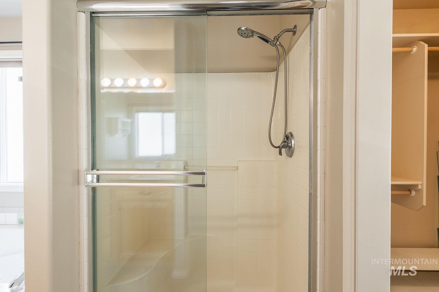 235 S Alcove Ave, Star, Idaho 83669, 3 Bedrooms, 2 Bathrooms, Residential For Sale, Price $450,000,MLS 98979468