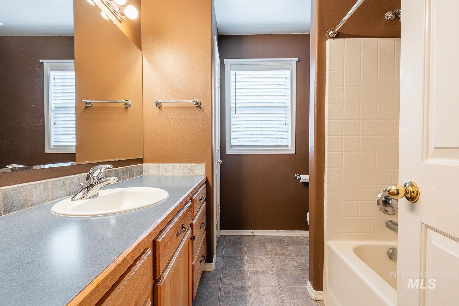 235 S Alcove Ave, Star, Idaho 83669, 3 Bedrooms, 2 Bathrooms, Residential For Sale, Price $450,000,MLS 98979468