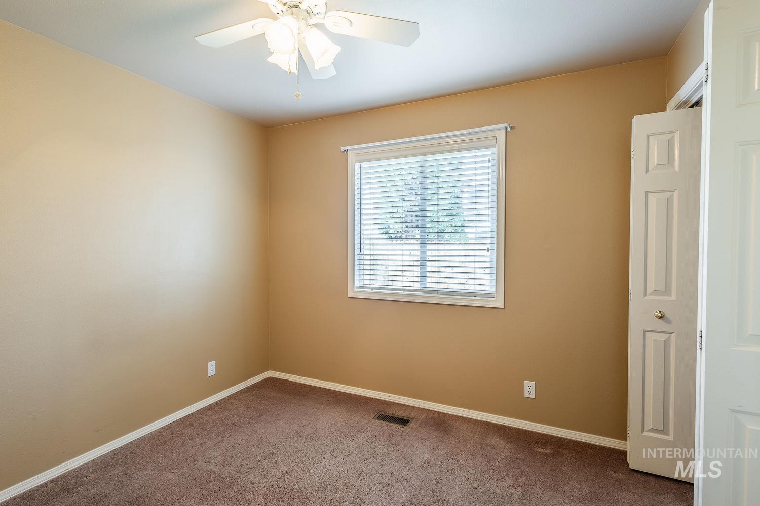 235 S Alcove Ave, Star, Idaho 83669, 3 Bedrooms, 2 Bathrooms, Residential For Sale, Price $450,000,MLS 98979468