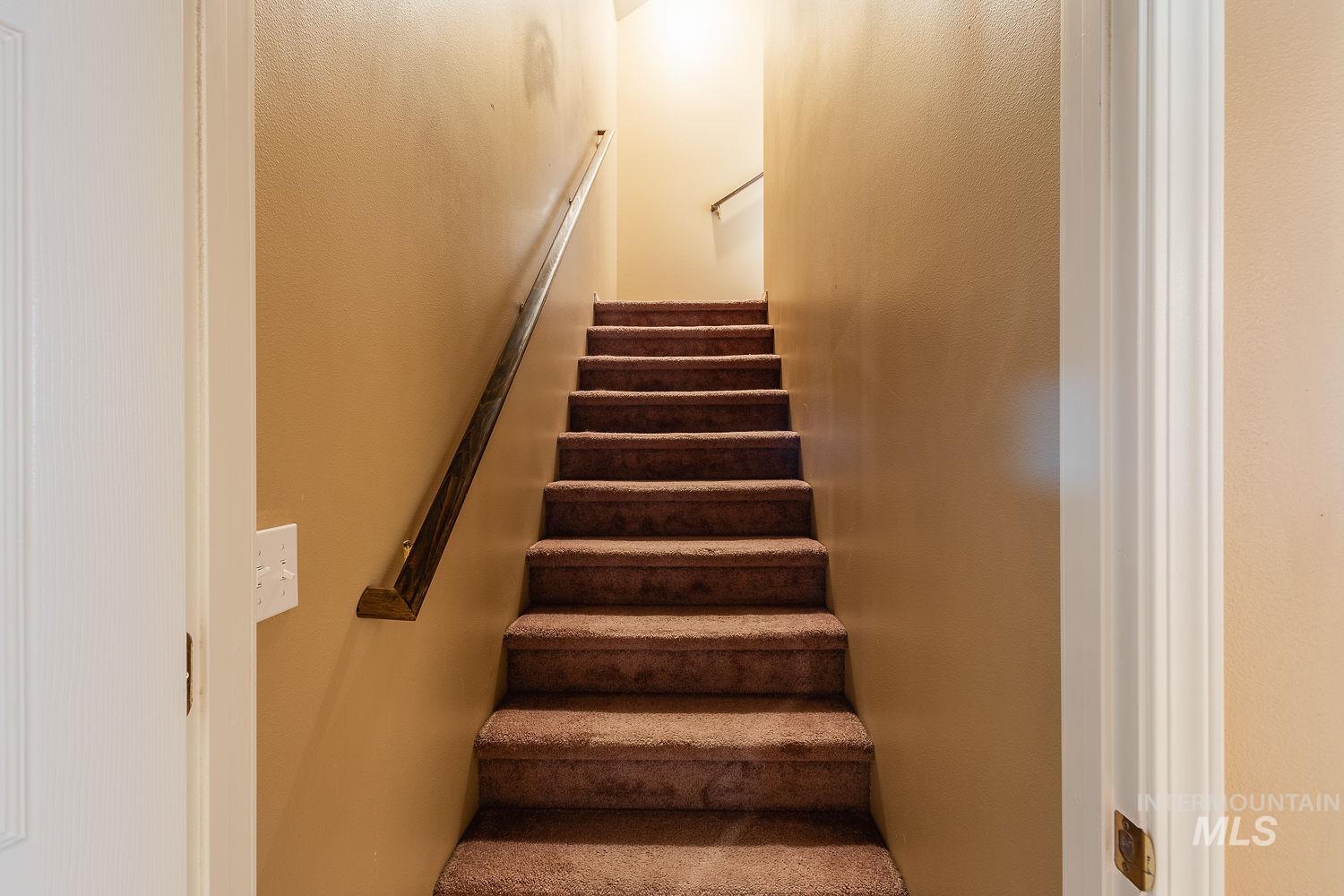 235 S Alcove Ave, Star, Idaho 83669, 3 Bedrooms, 2 Bathrooms, Residential For Sale, Price $450,000,MLS 98979468