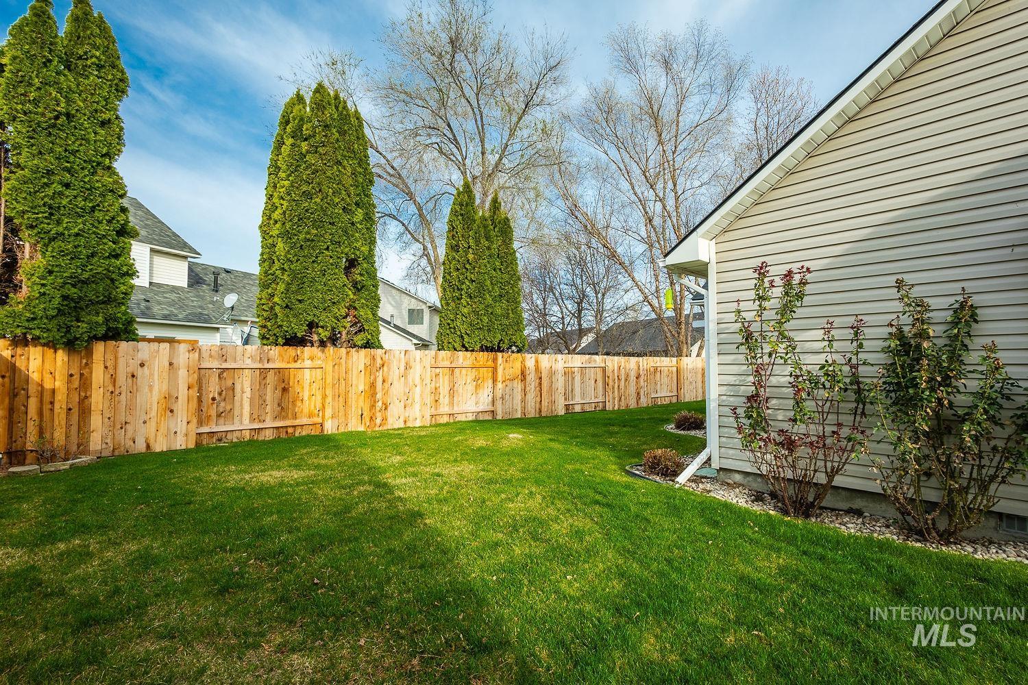 235 S Alcove Ave, Star, Idaho 83669, 3 Bedrooms, 2 Bathrooms, Residential For Sale, Price $450,000,MLS 98979468