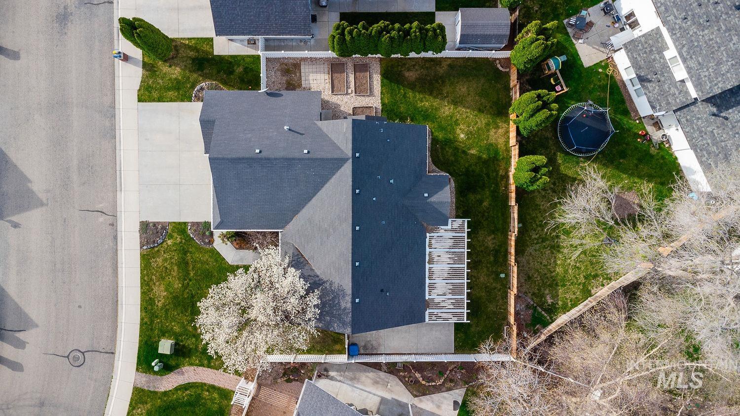 235 S Alcove Ave, Star, Idaho 83669, 3 Bedrooms, 2 Bathrooms, Residential For Sale, Price $450,000,MLS 98979468