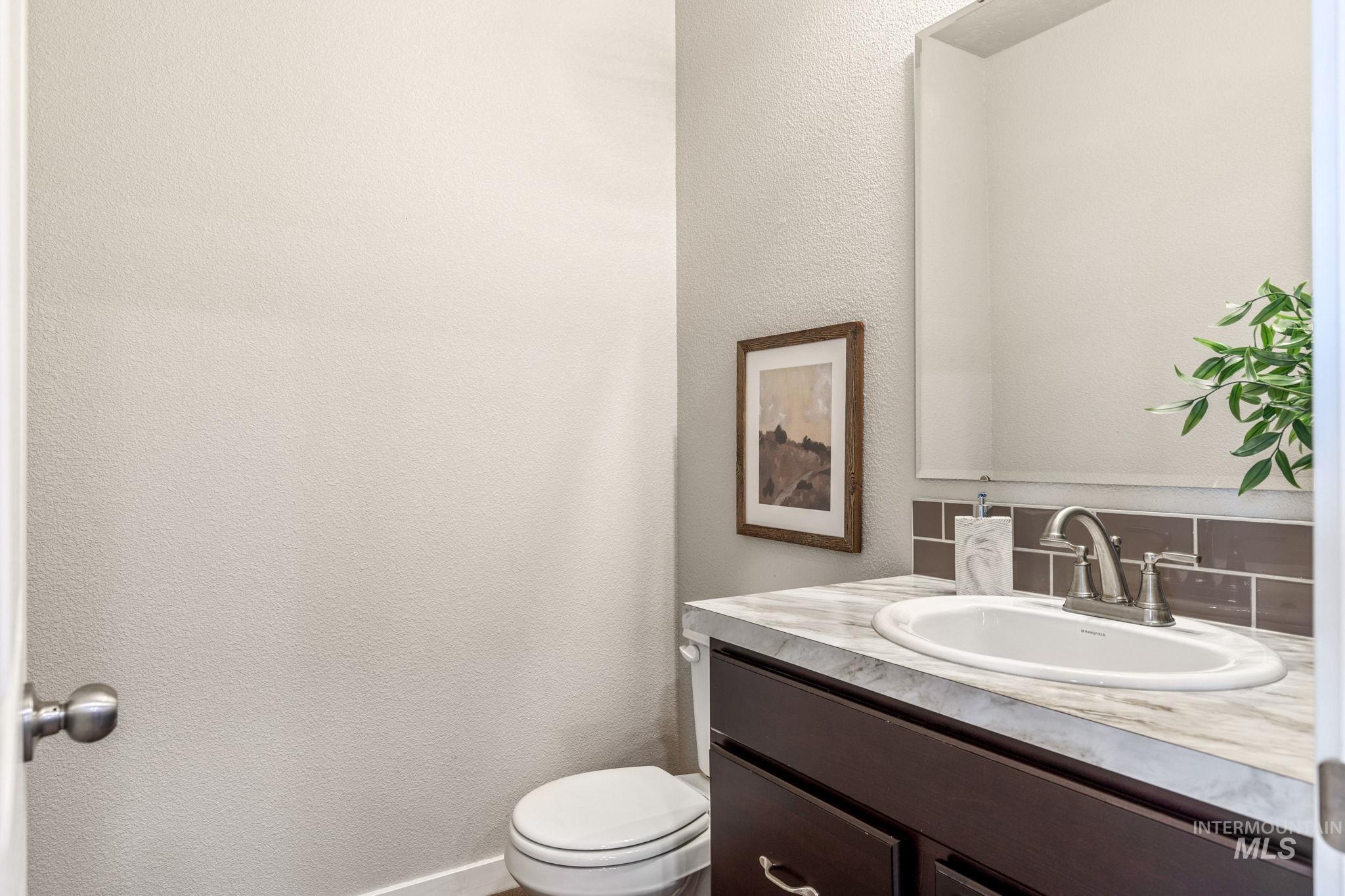 407 N Tessa Lane, Meridian, Idaho 83642, 3 Bedrooms, 2.5 Bathrooms, Residential For Sale, Price $399,900,MLS 98979470