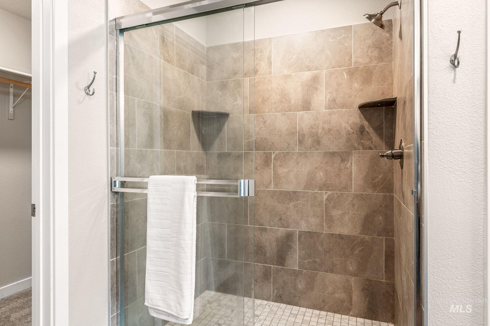 407 N Tessa Lane, Meridian, Idaho 83642, 3 Bedrooms, 2.5 Bathrooms, Residential For Sale, Price $399,900,MLS 98979470