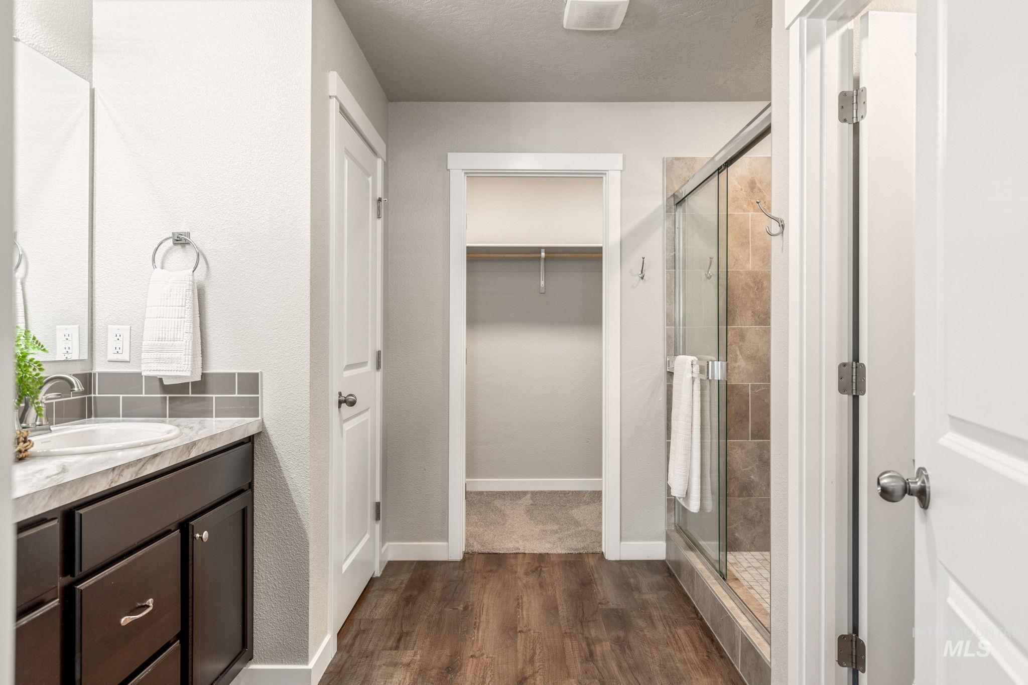 407 N Tessa Lane, Meridian, Idaho 83642, 3 Bedrooms, 2.5 Bathrooms, Residential For Sale, Price $399,900,MLS 98979470