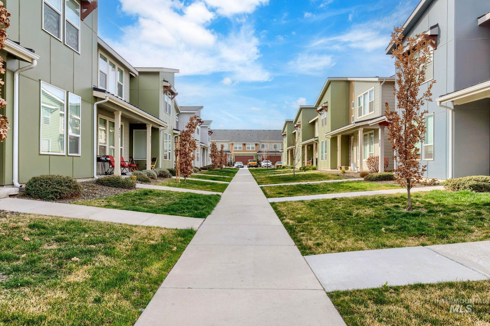 407 N Tessa Lane, Meridian, Idaho 83642, 3 Bedrooms, 2.5 Bathrooms, Residential For Sale, Price $399,900,MLS 98979470